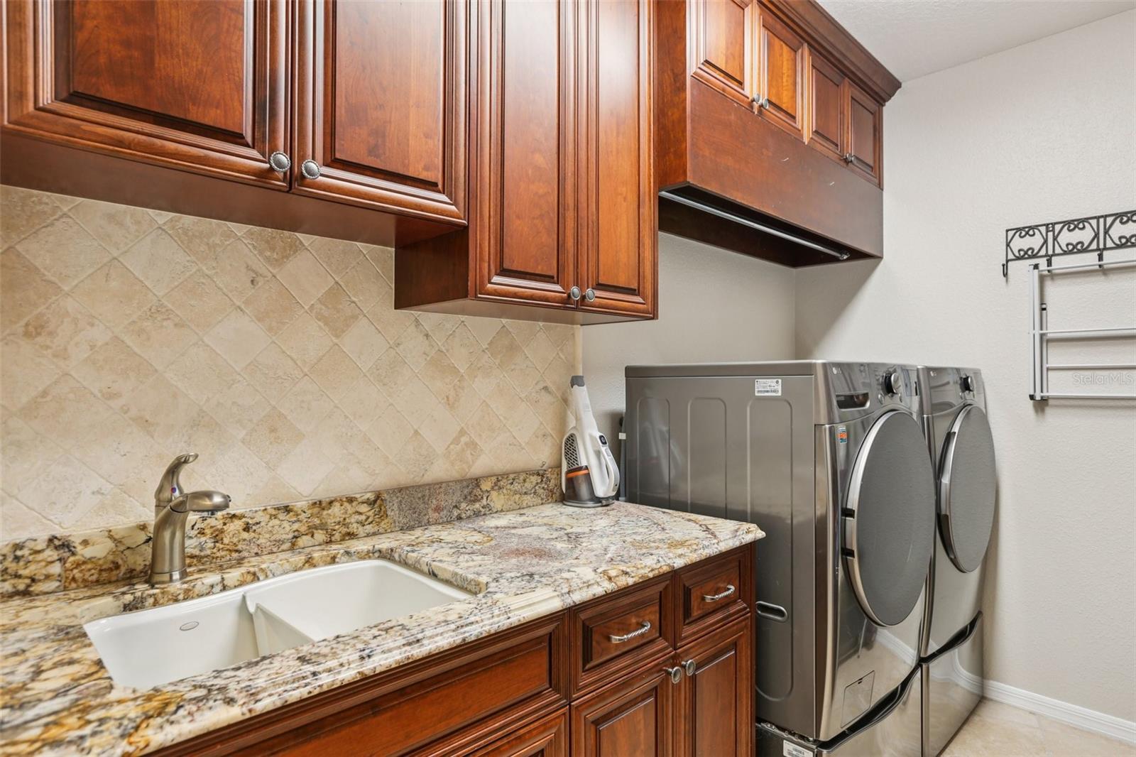 Image 42 of 55 For 8939 Magnolia Chase Circle