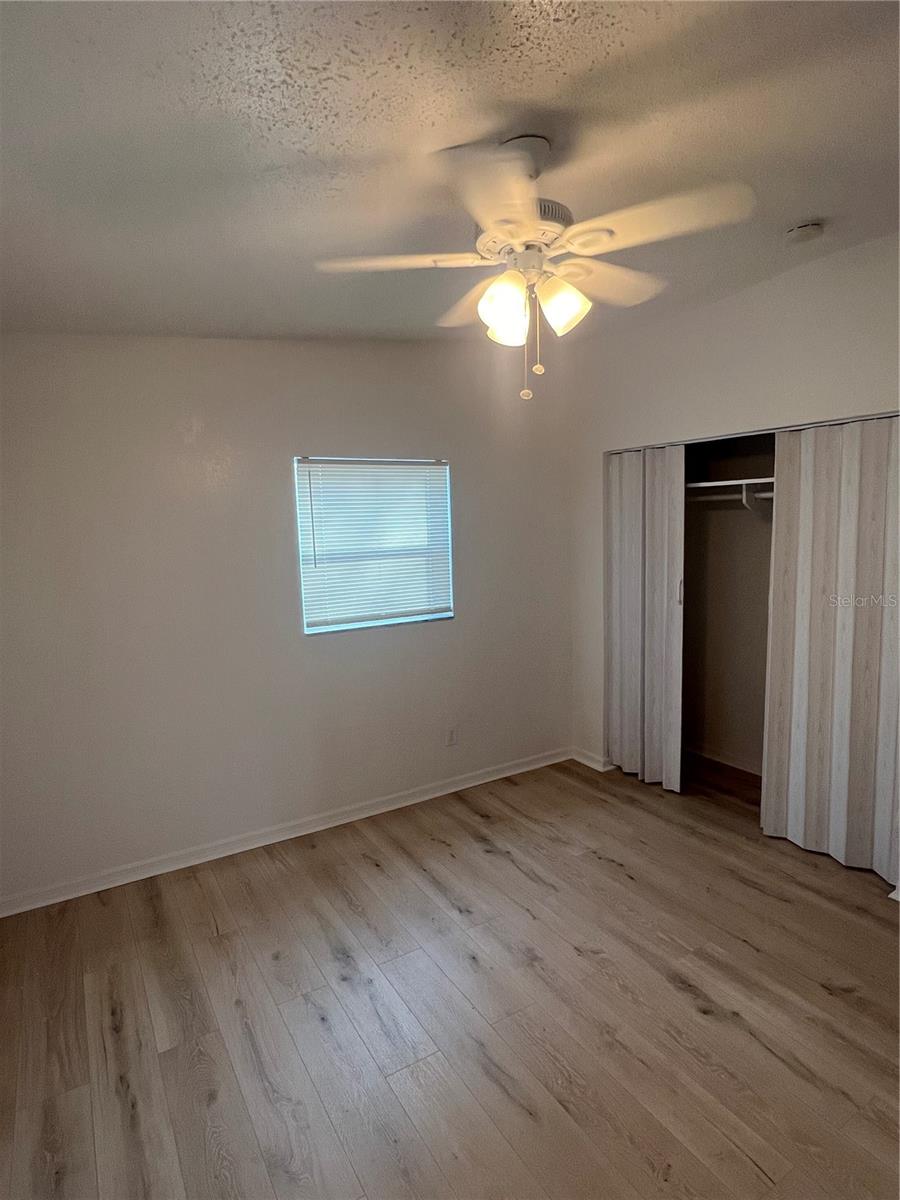 Image 21 of 29 For 8507 Grapefruit Avenue