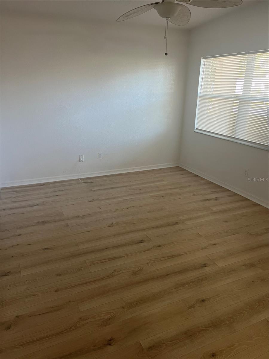 Image 8 of 29 For 8507 Grapefruit Avenue