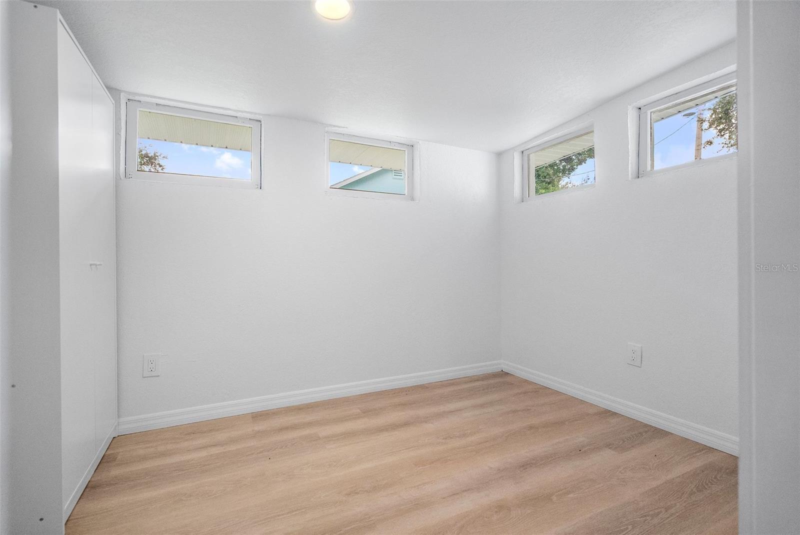 Image 18 of 26 For 2602 Elm Street