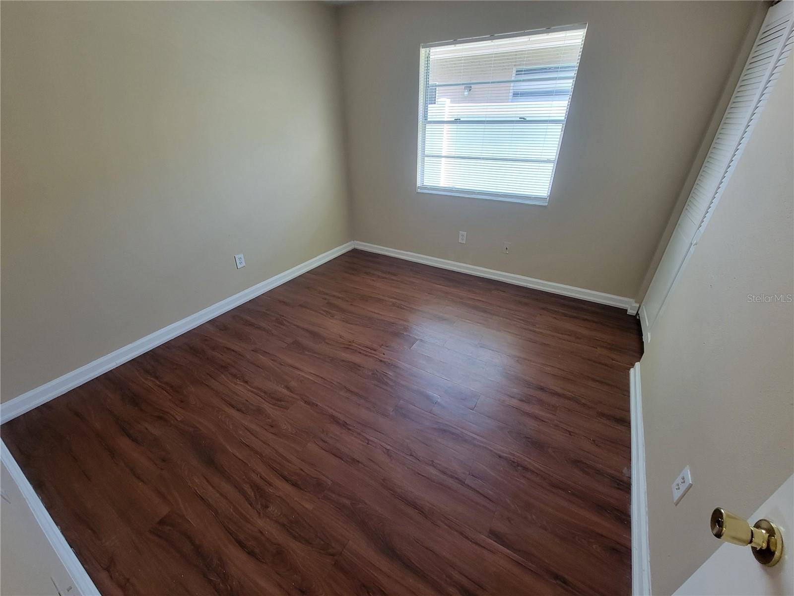 Image 8 of 9 For 22794 Penny Loop