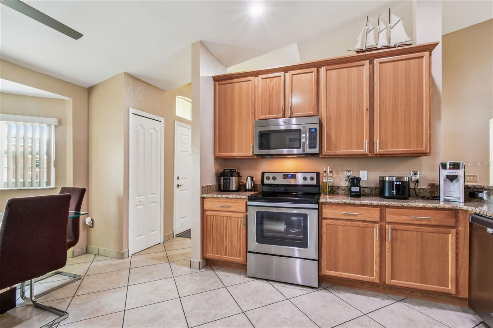 Image 20 of 70 For 6937 Minaxi Drive