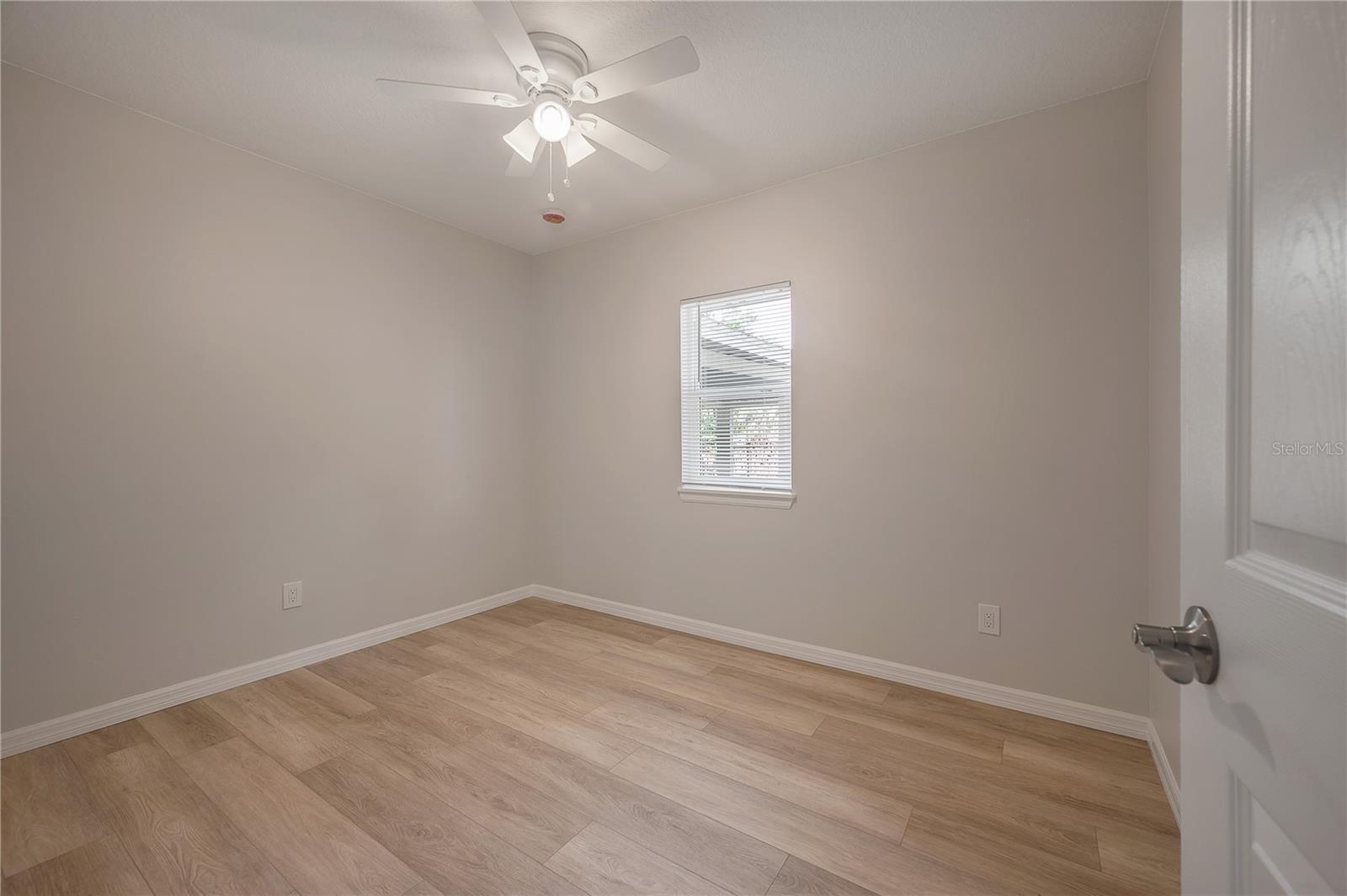 Image 10 of 17 For 2307 Osborne Avenue 101