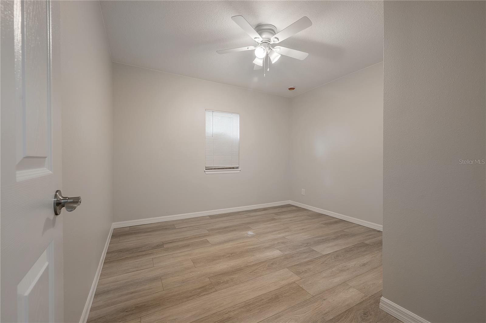 Image 13 of 17 For 2307 Osborne Avenue 101