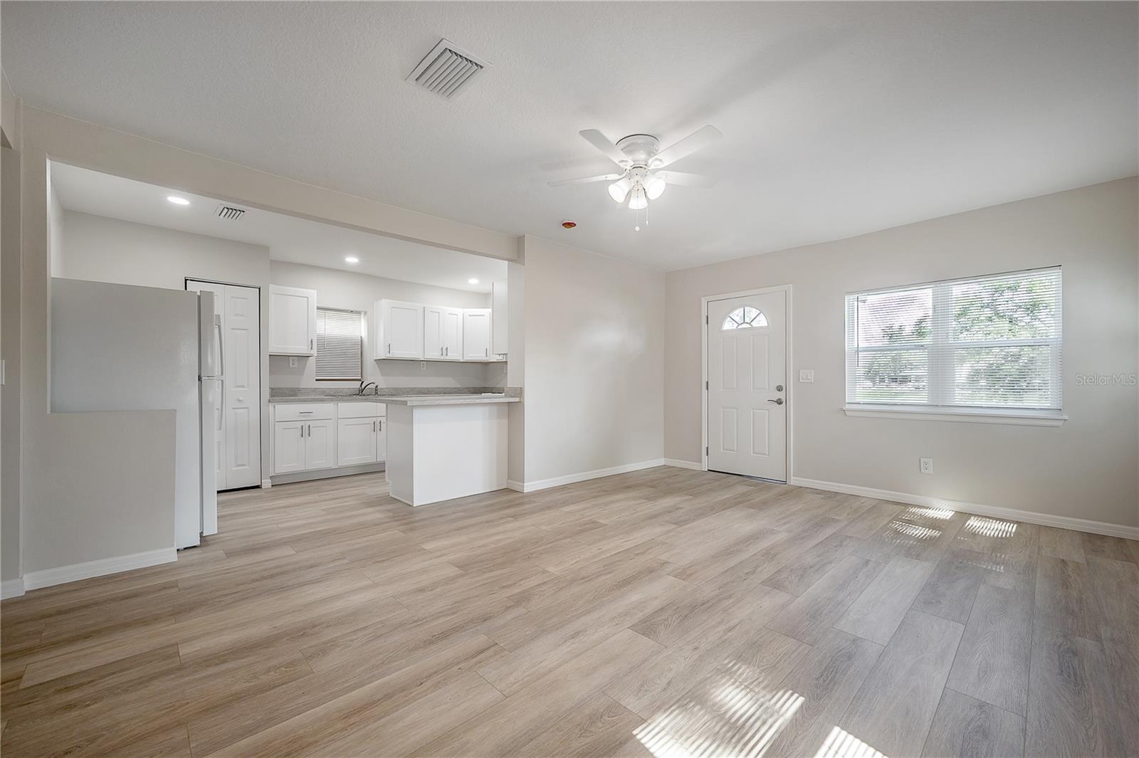 Image 3 of 17 For 2307 Osborne Avenue 101