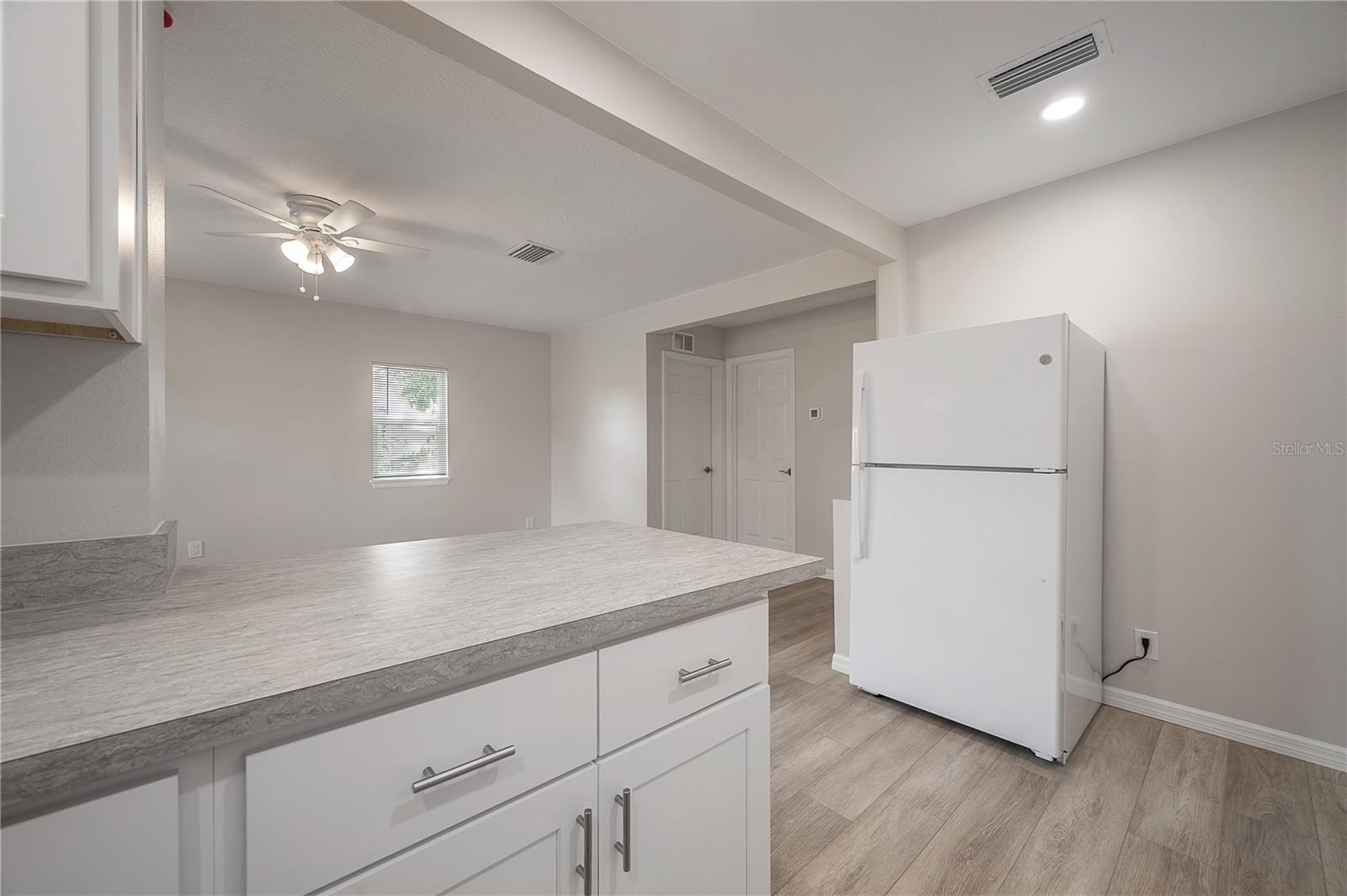 Image 8 of 17 For 2307 Osborne Avenue 101