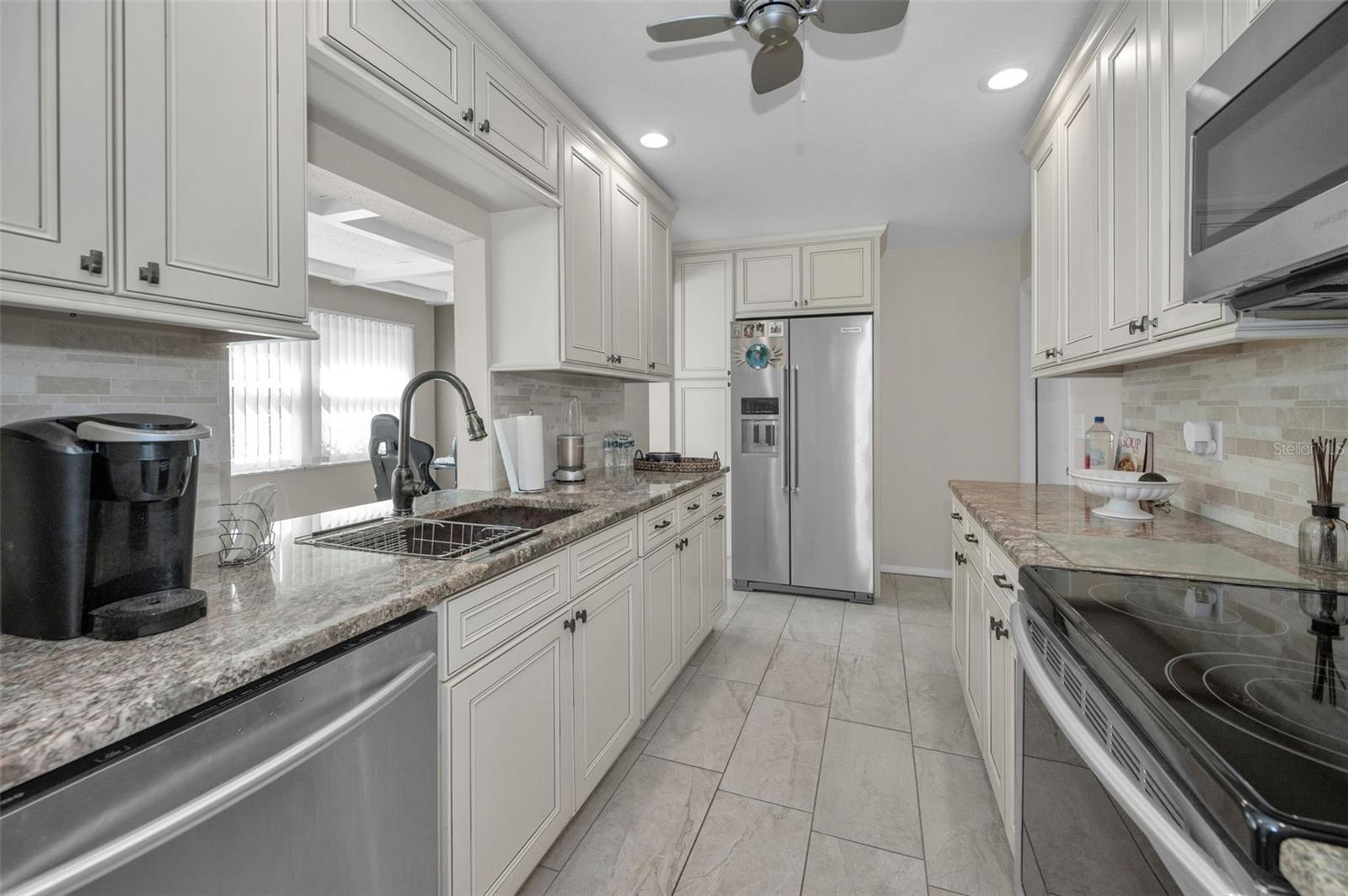 Image 20 of 88 For 12200 Vonn Road 2c
