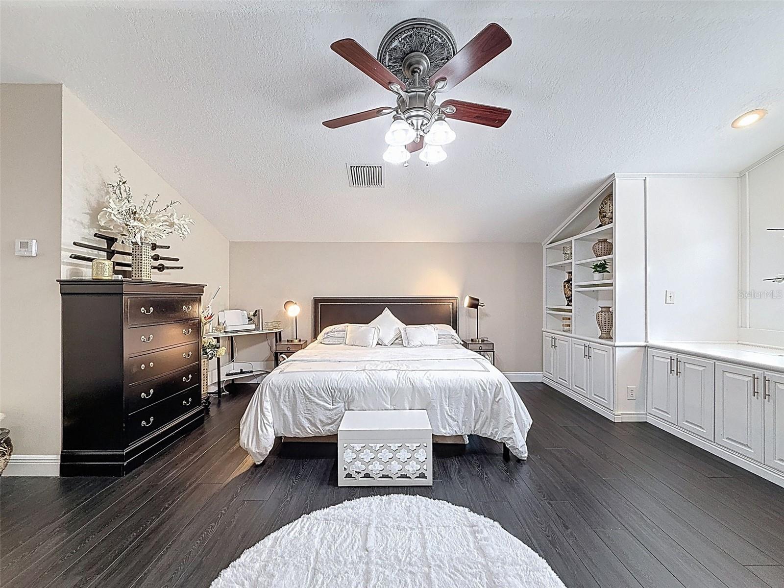 Listing photo id 37 for 10704 Cory Lake Drive