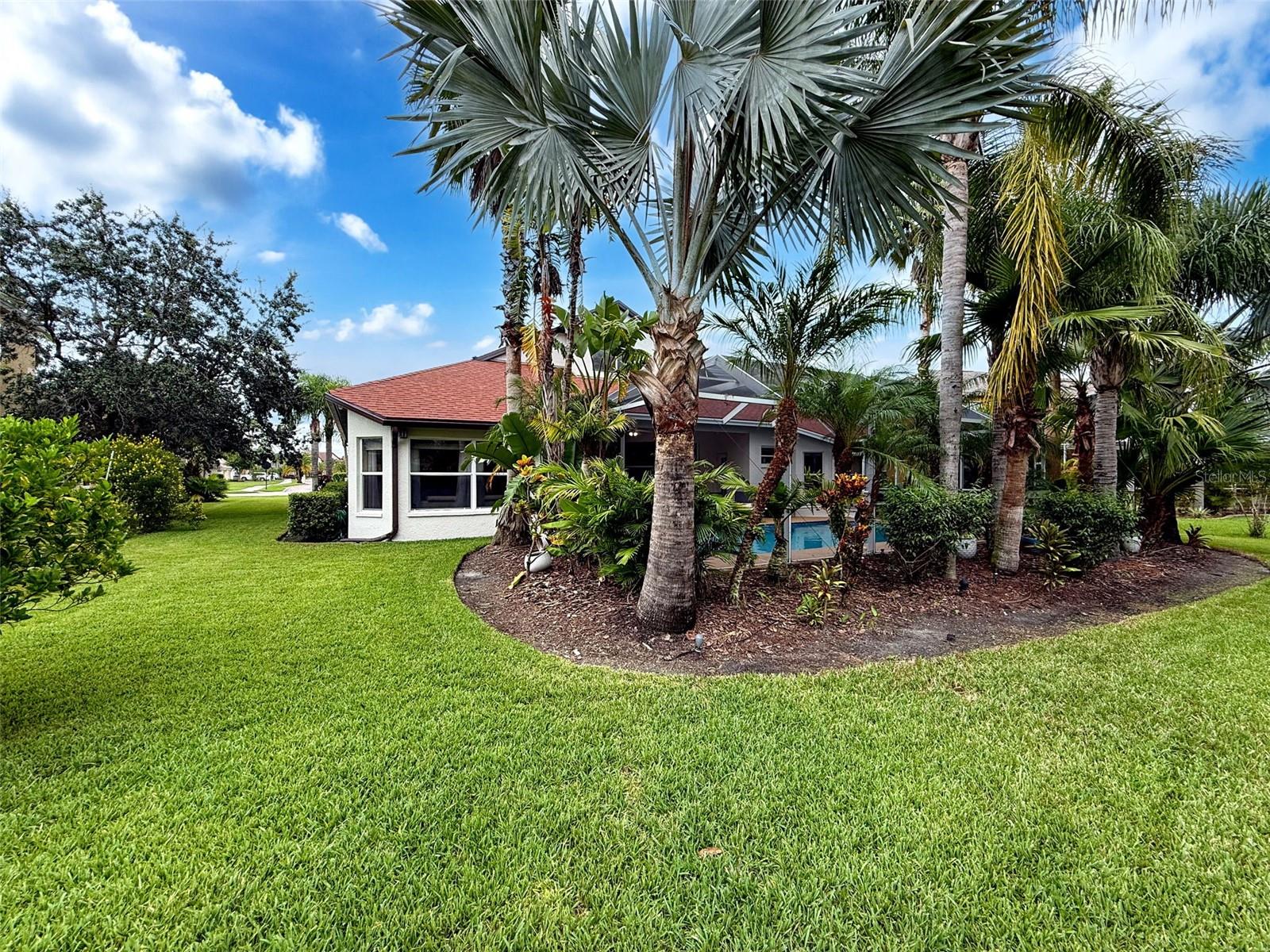 Listing photo id 71 for 10704 Cory Lake Drive