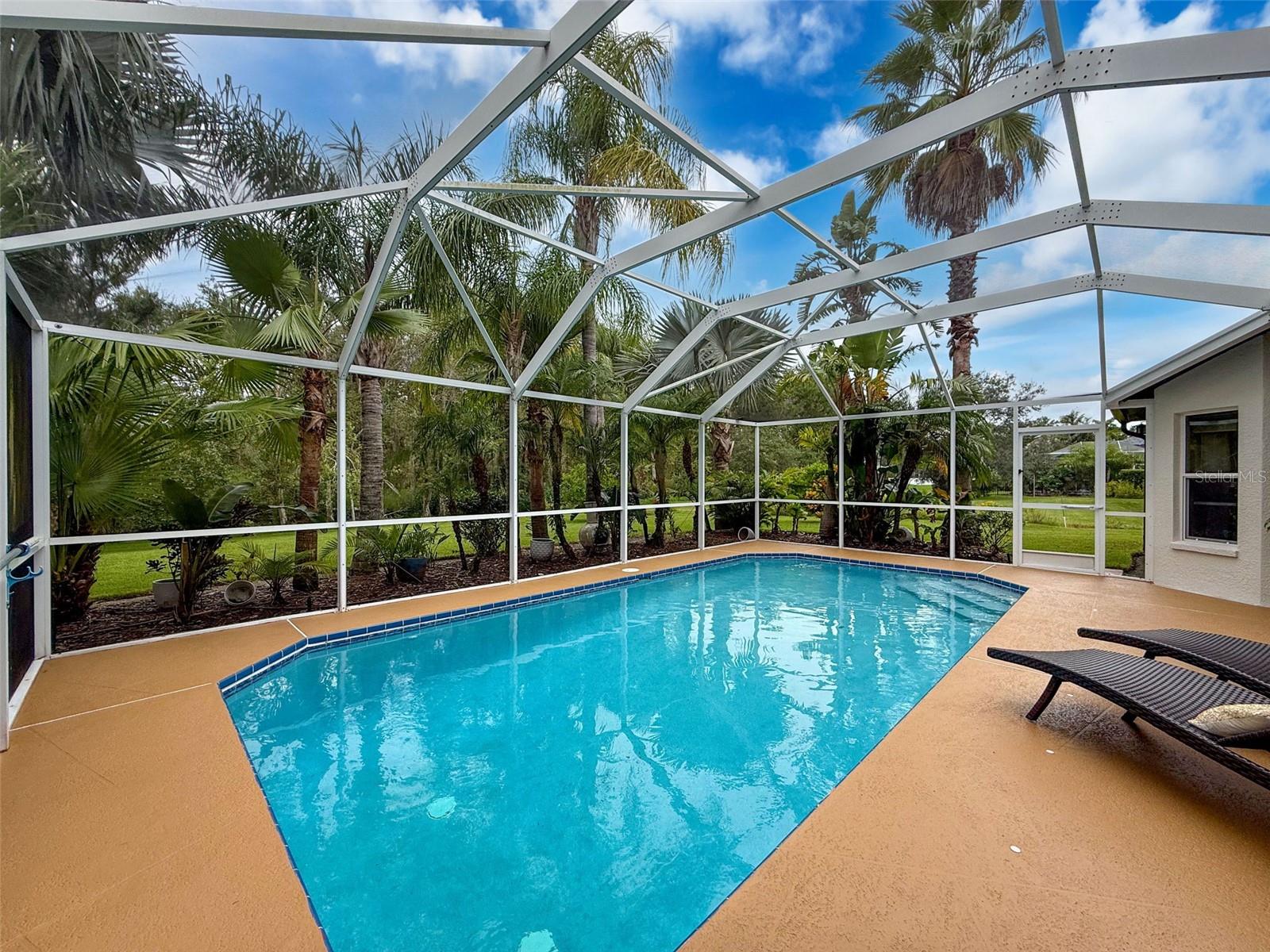 Listing photo id 75 for 10704 Cory Lake Drive