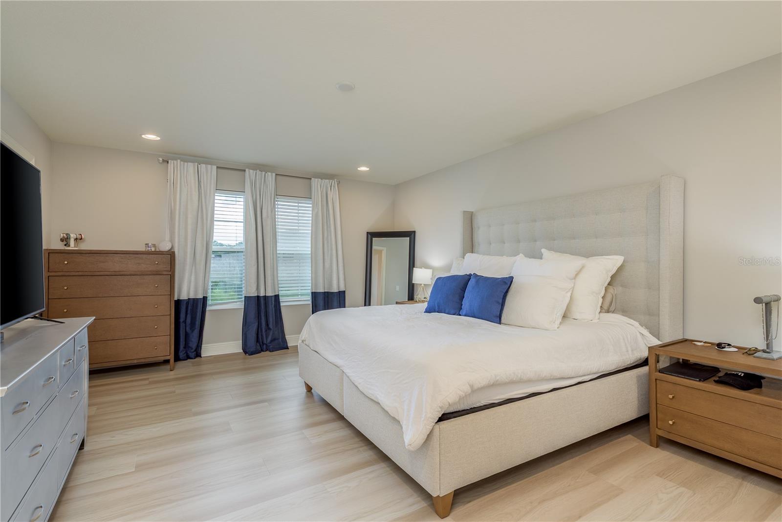Image 15 of 36 For 5088 Ballantrae Boulevard