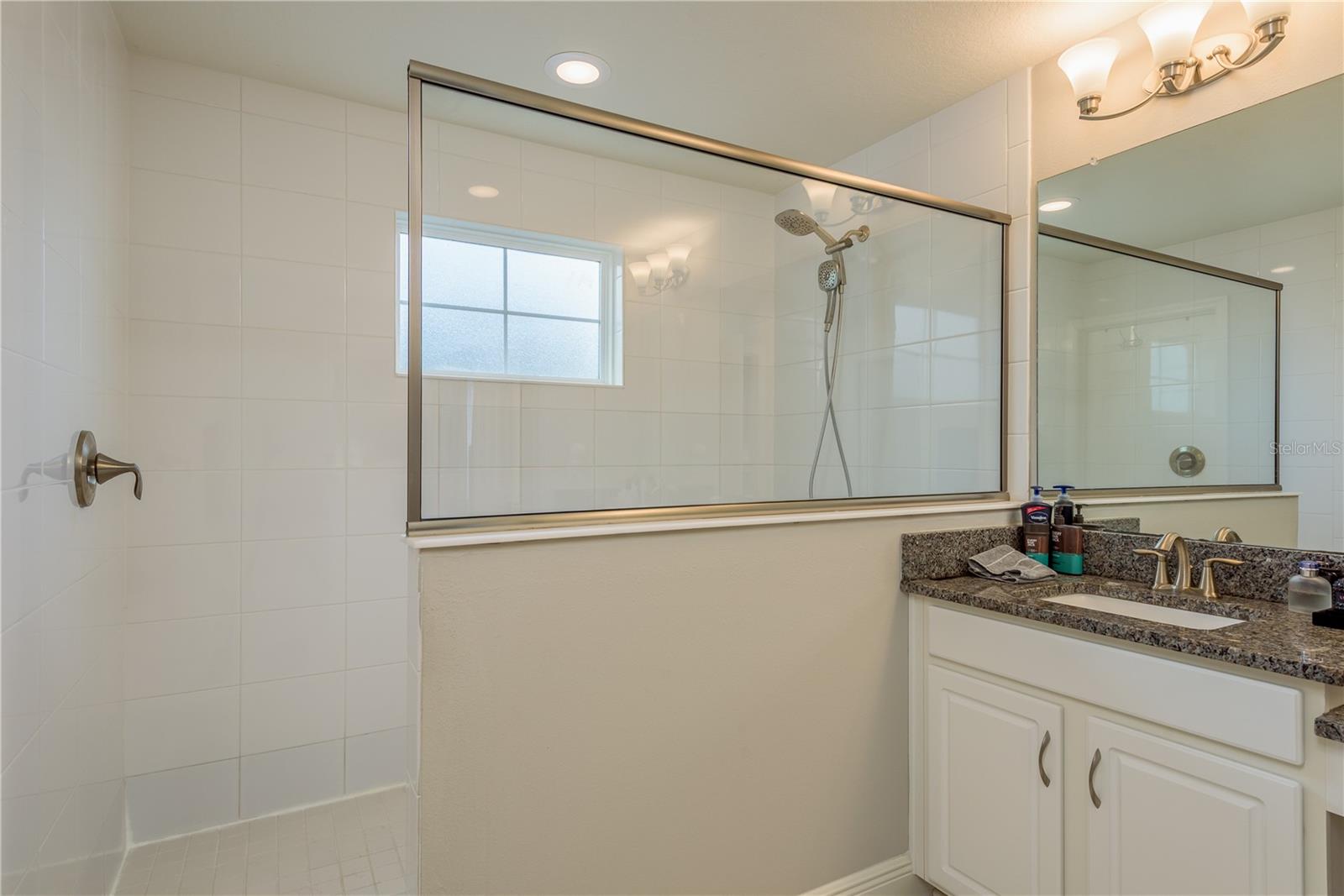 Image 17 of 36 For 5088 Ballantrae Boulevard
