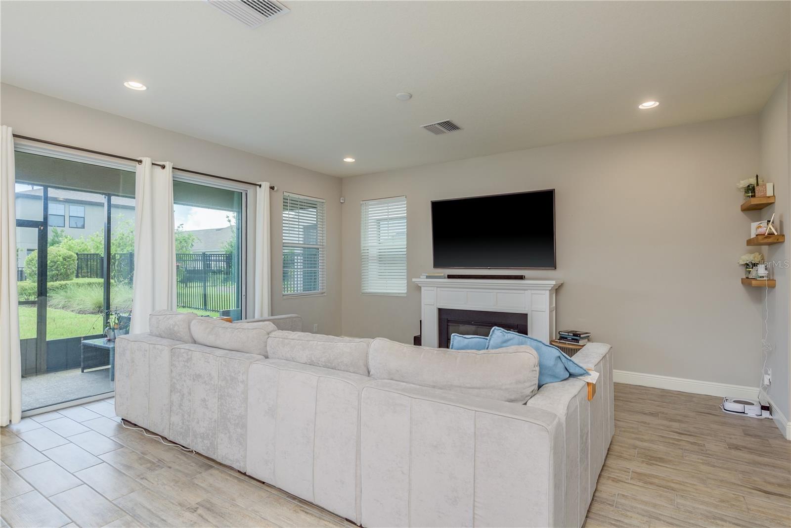 Image 5 of 36 For 5088 Ballantrae Boulevard