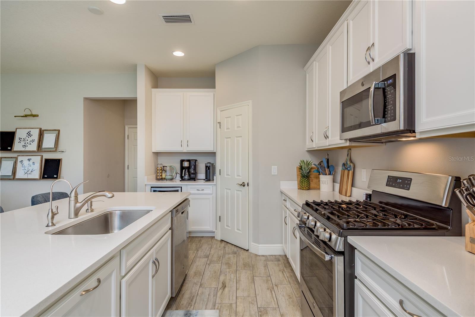 Image 9 of 36 For 5088 Ballantrae Boulevard