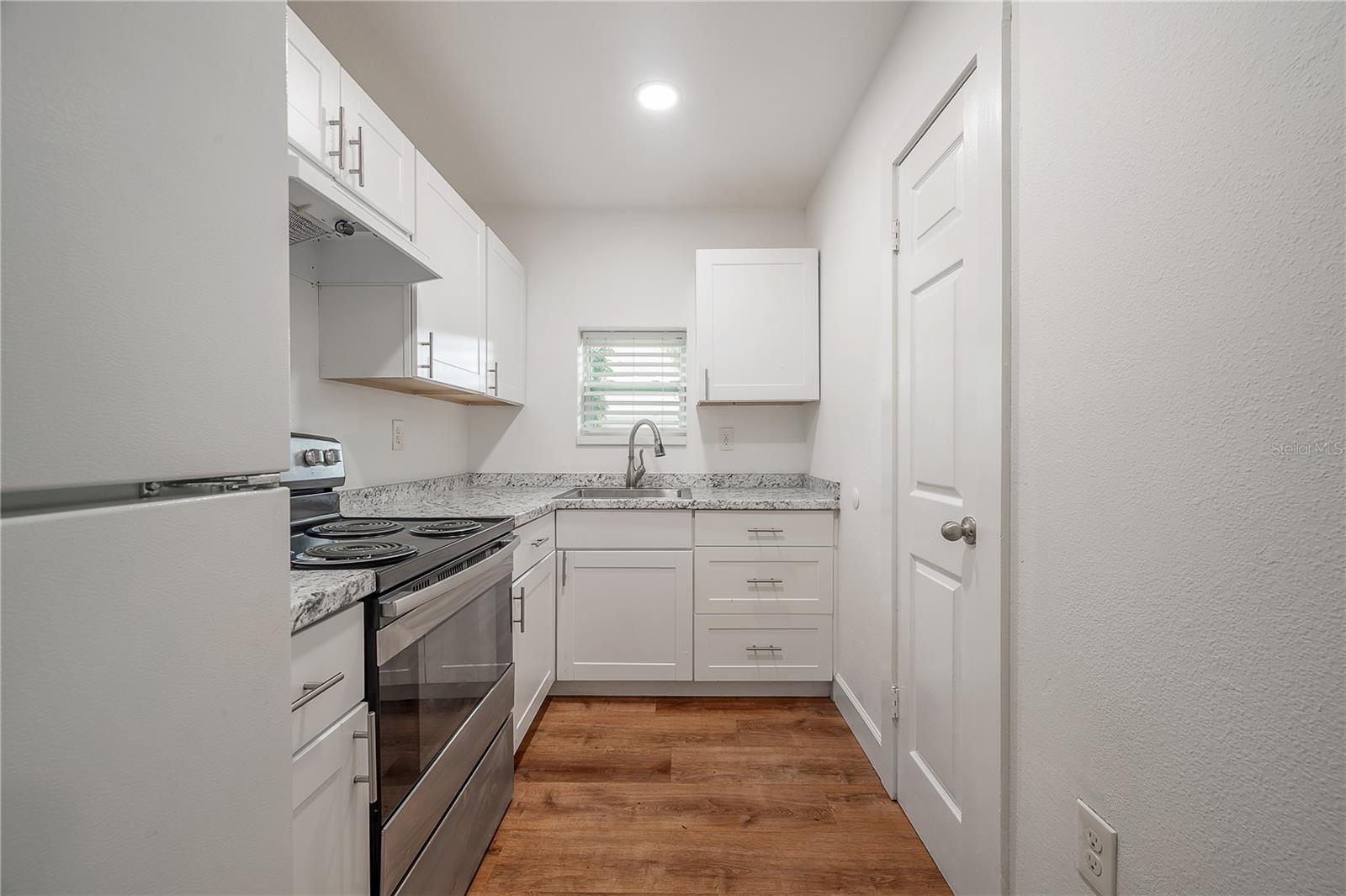 Image 16 of 22 For 2307 Osborne Avenue 102