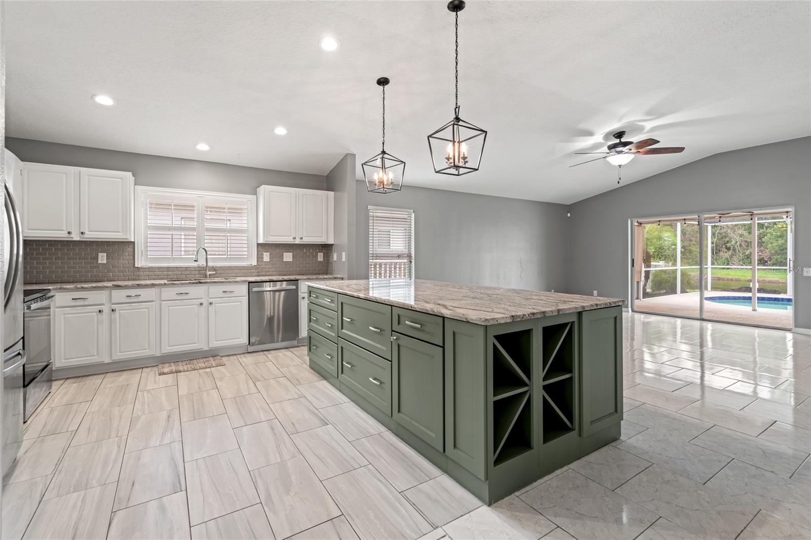 Image 5 of 28 For 4433 Marchmont Boulevard