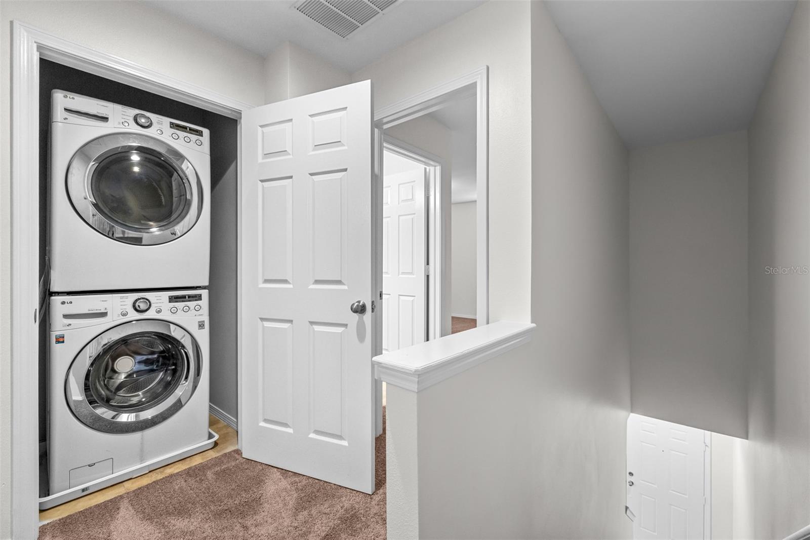 Image 13 of 31 For 9345 American Hickory Lane