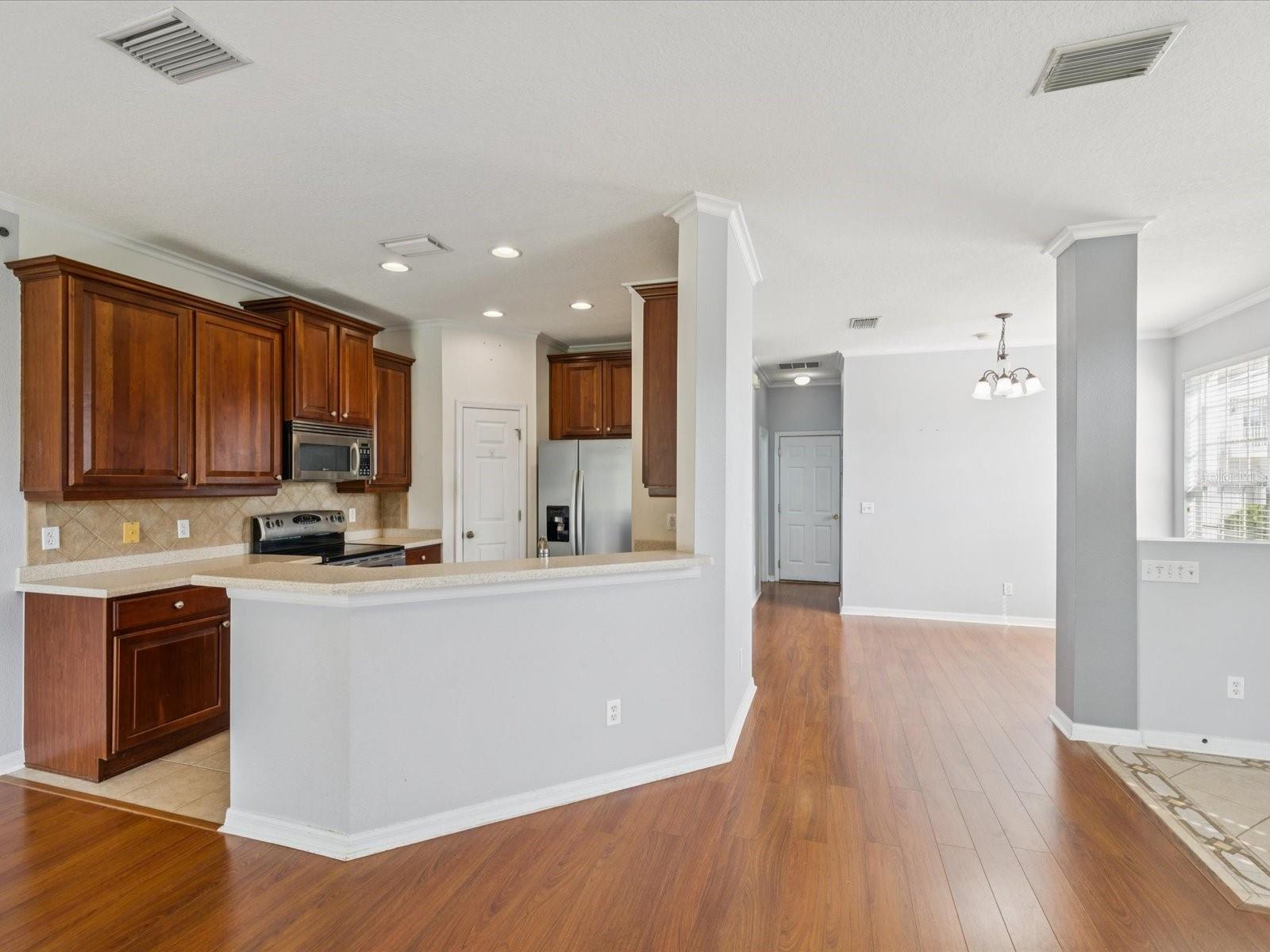 Image 11 of 59 For 8548 Shallow Creek Court