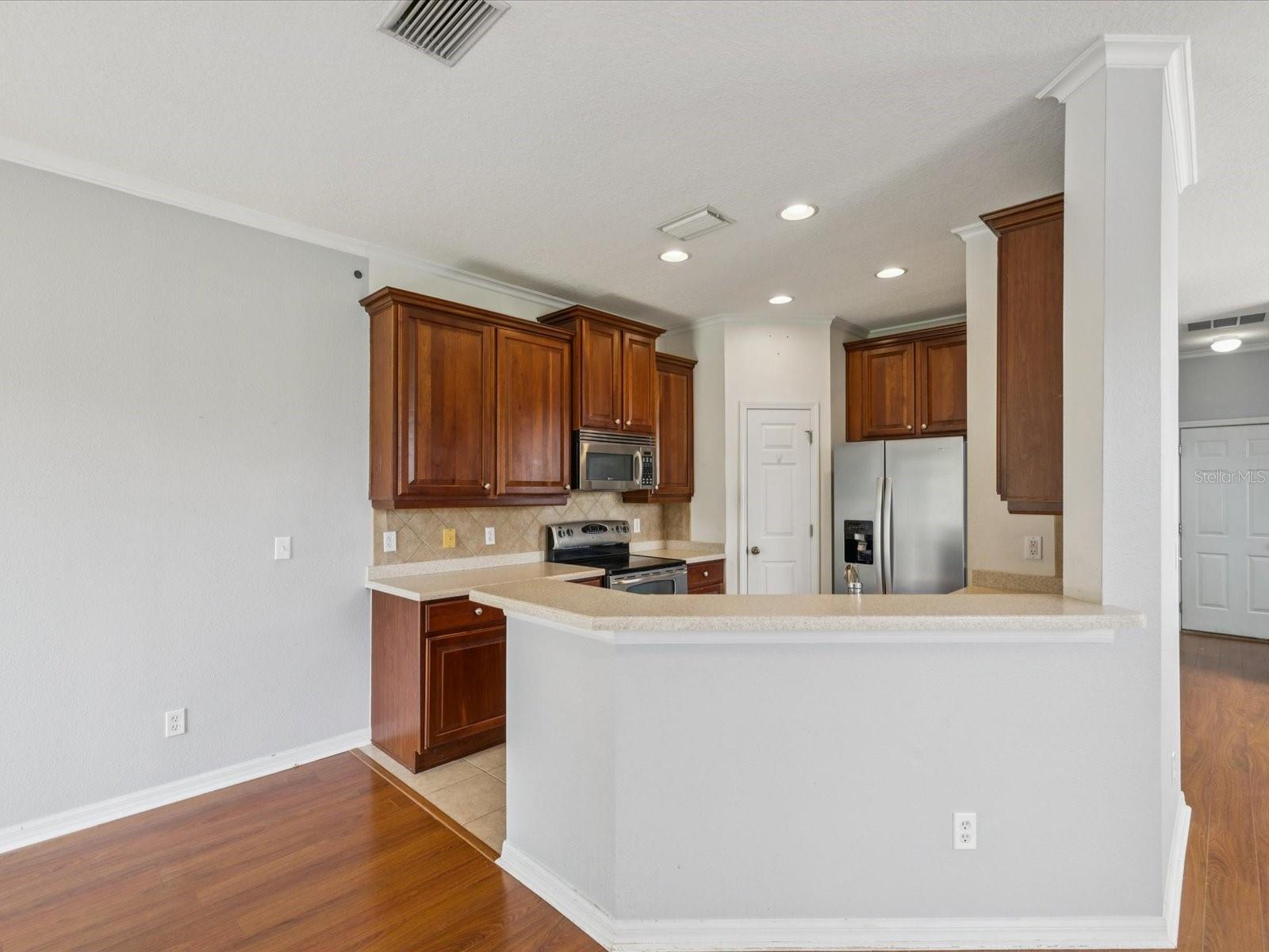 Image 12 of 59 For 8548 Shallow Creek Court