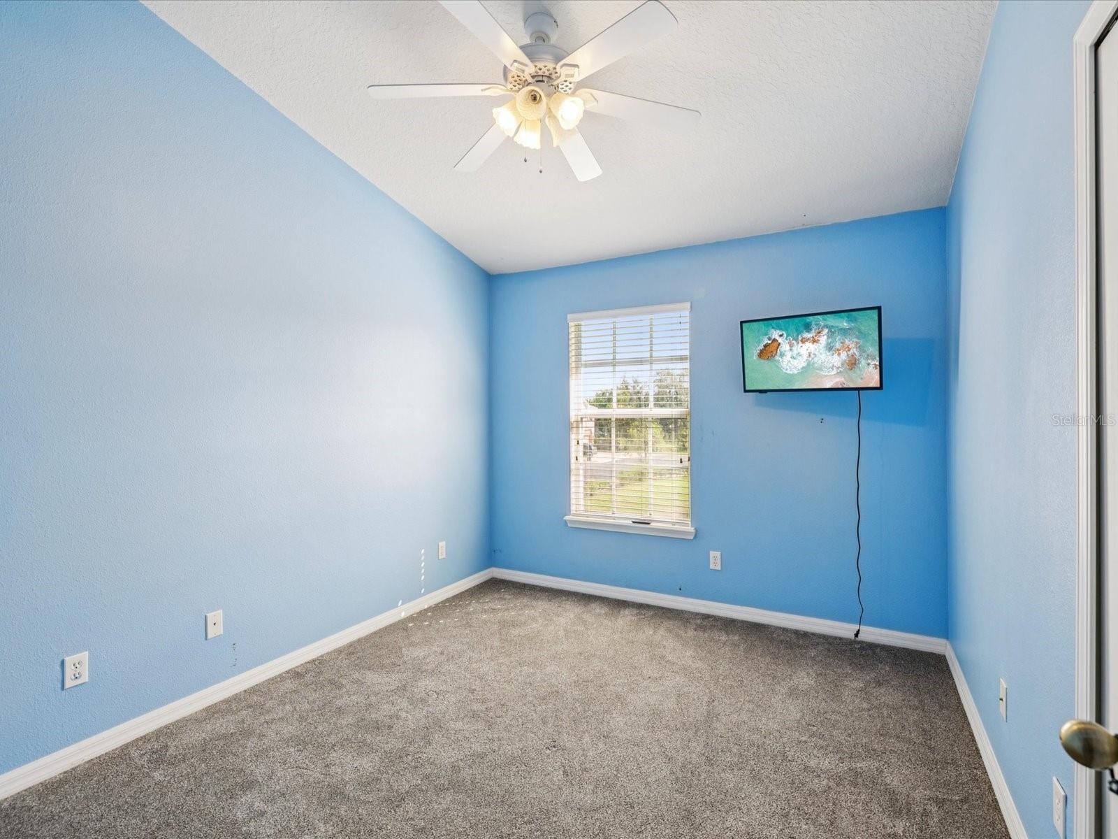 Image 21 of 59 For 8548 Shallow Creek Court
