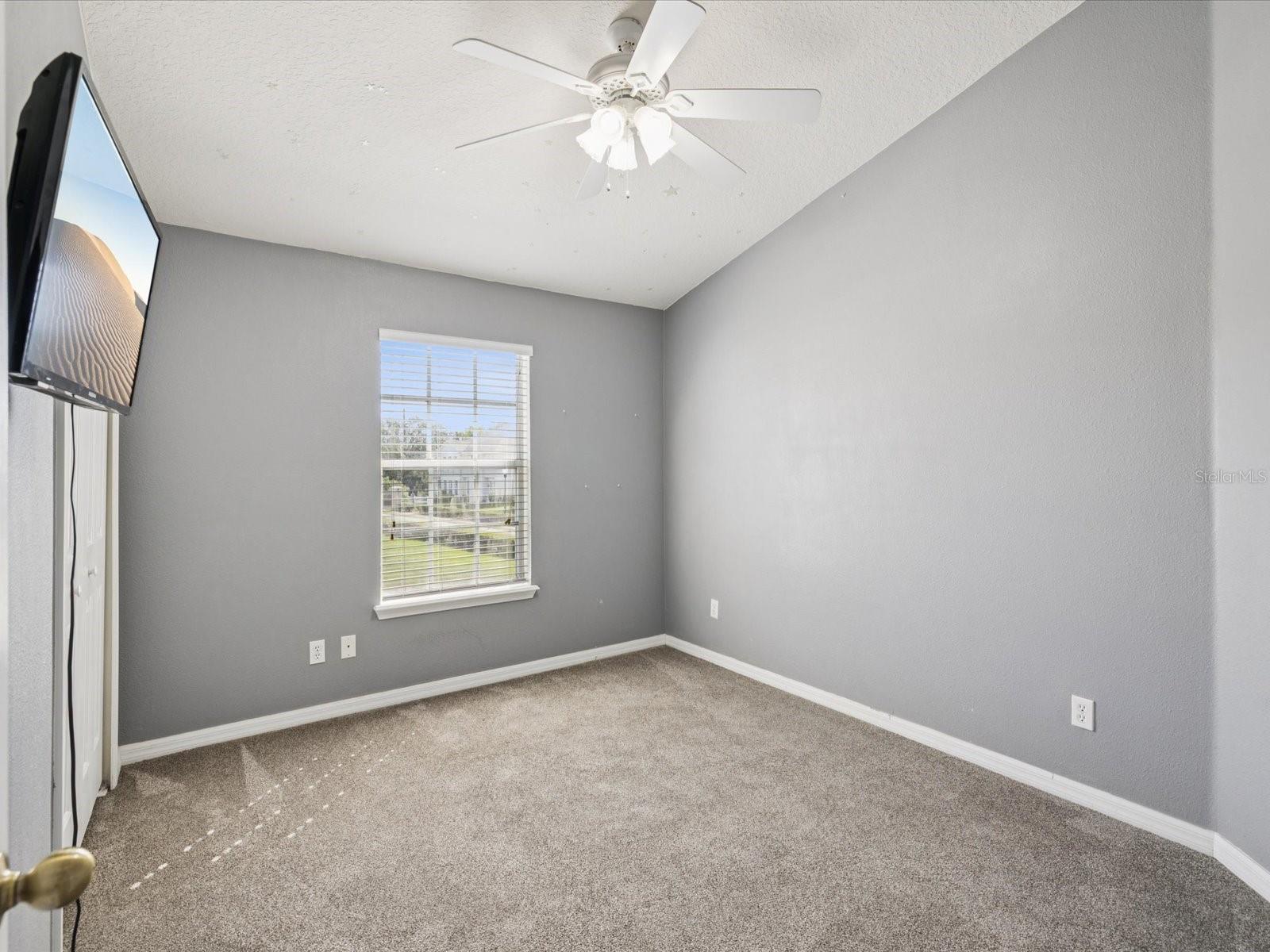 Image 25 of 59 For 8548 Shallow Creek Court