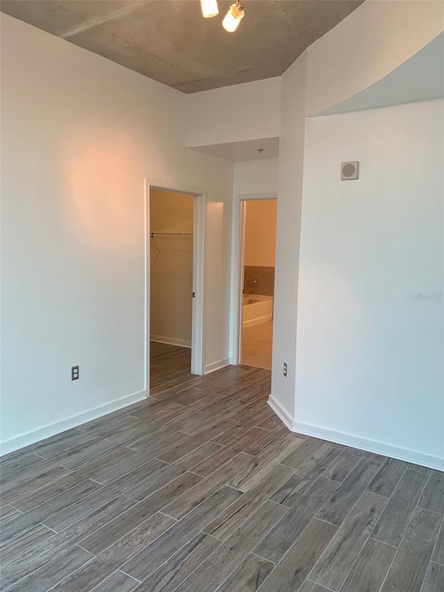 Image 81 of 100 For 4313 Vasconia Street