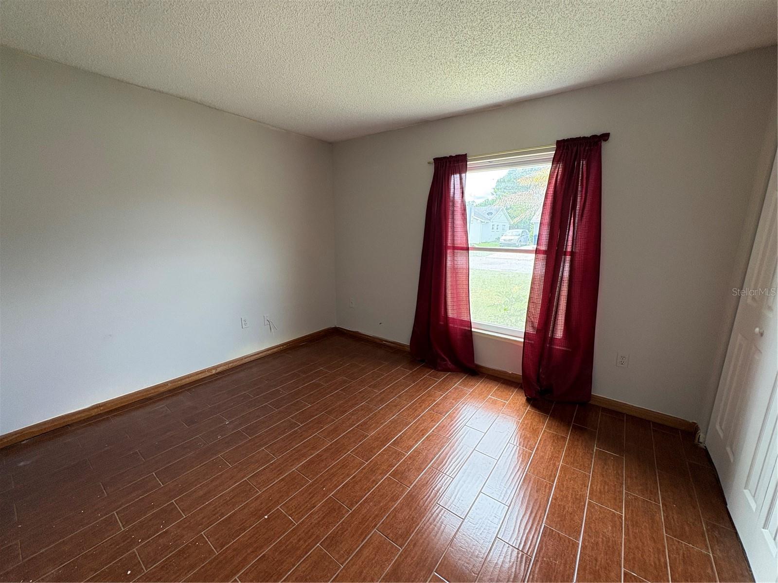 Image 13 of 31 For 7313 Daggett Terrace