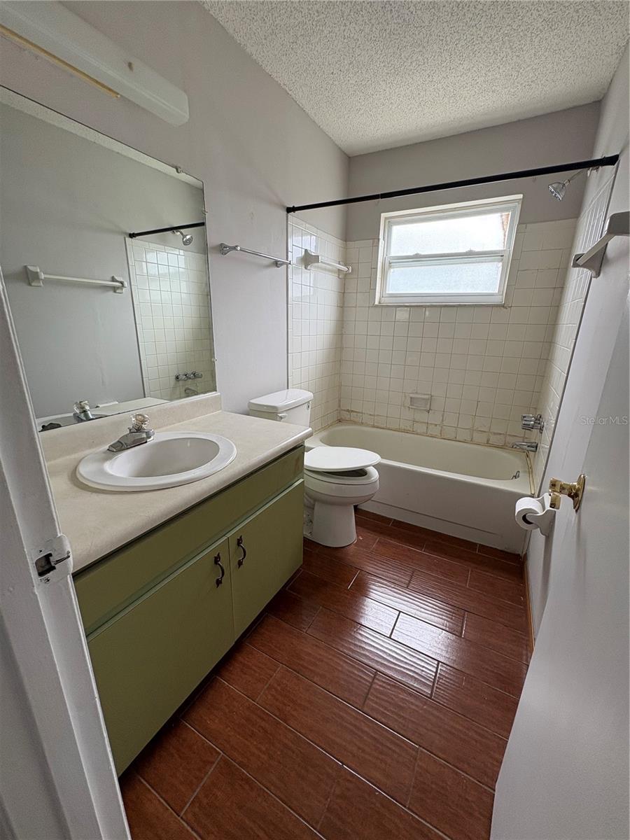 Image 14 of 31 For 7313 Daggett Terrace