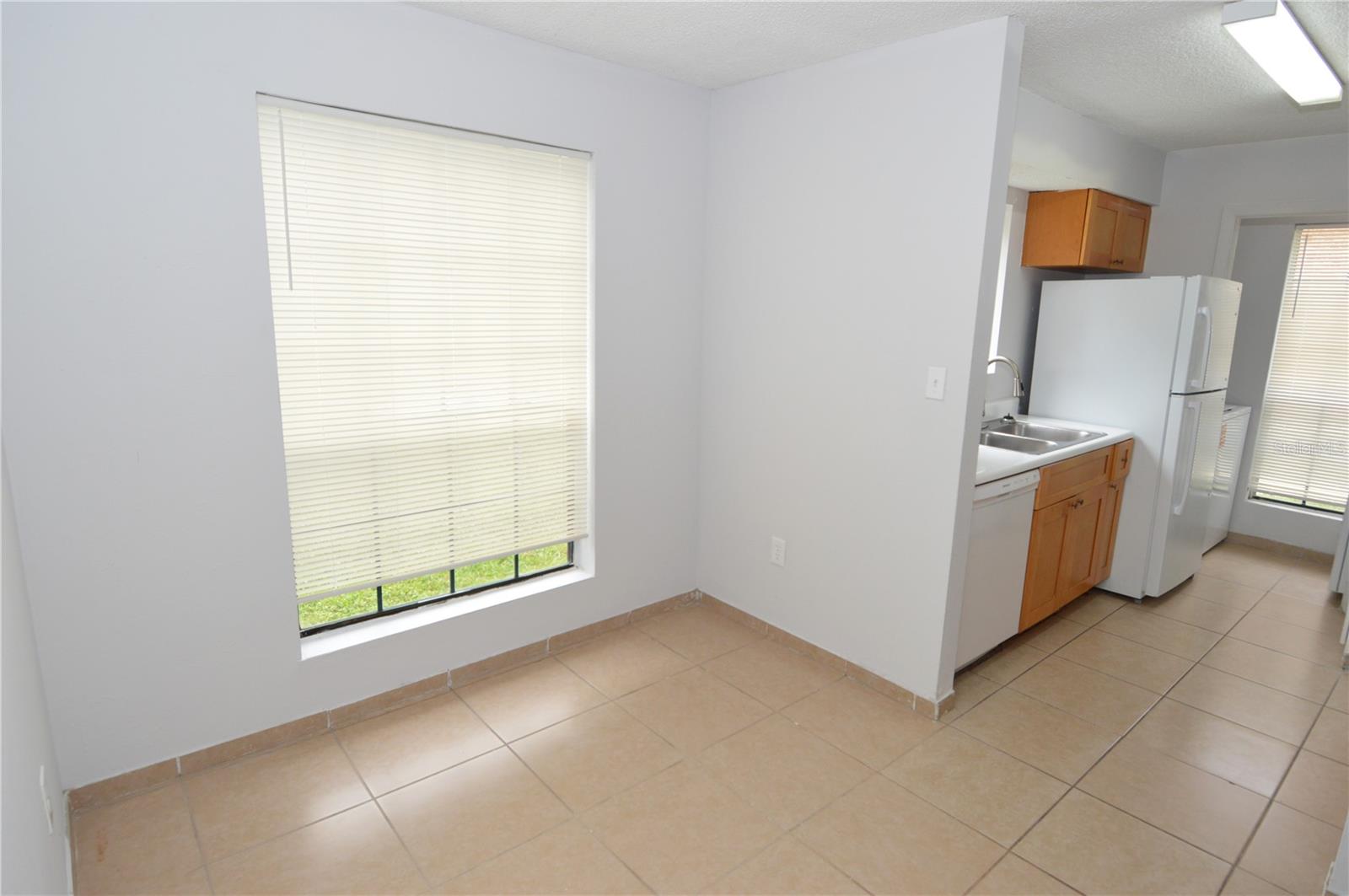Image 14 of 95 For 8629 Fancy Finch Drive 102