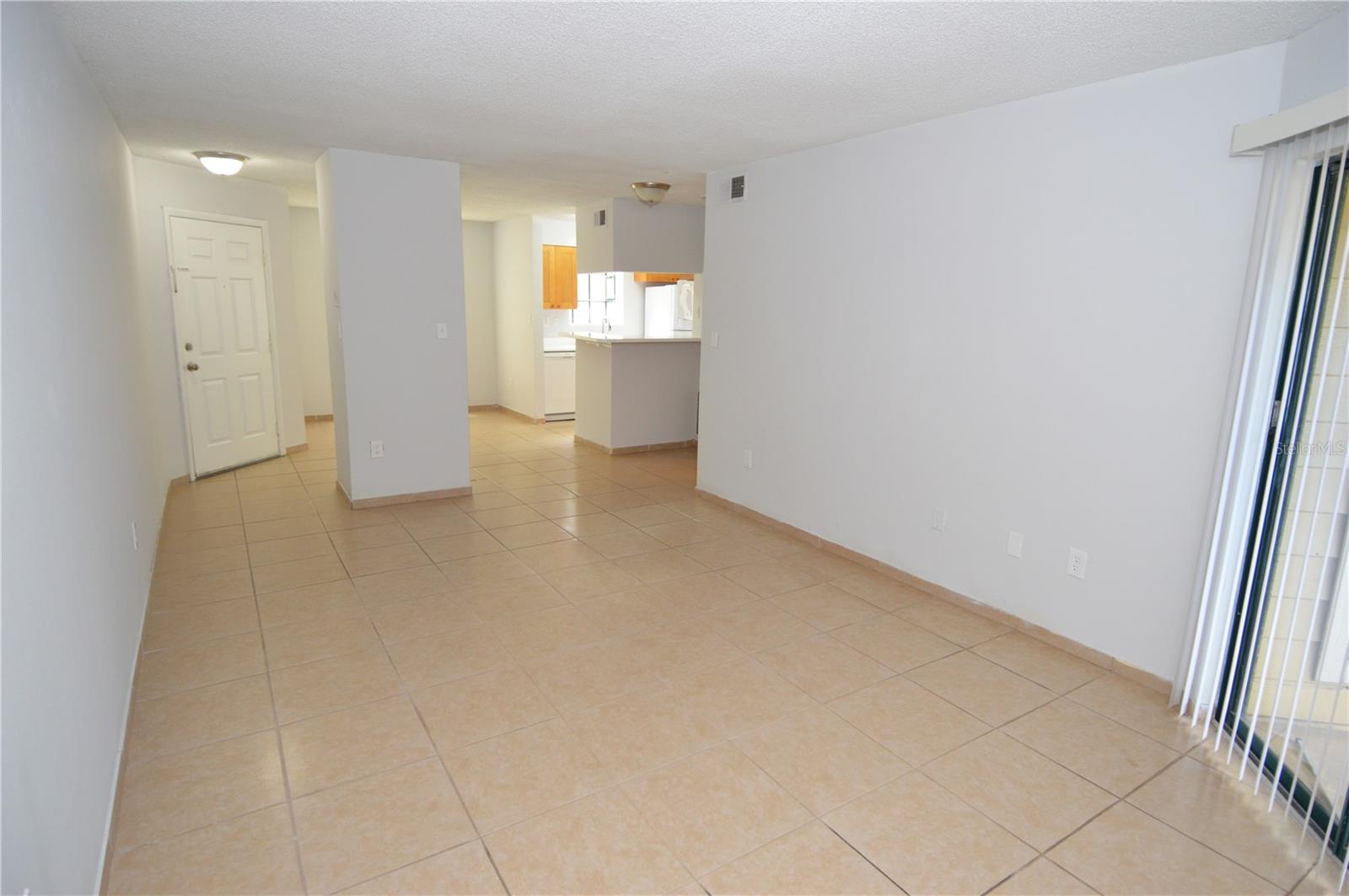 Image 15 of 95 For 8629 Fancy Finch Drive 102