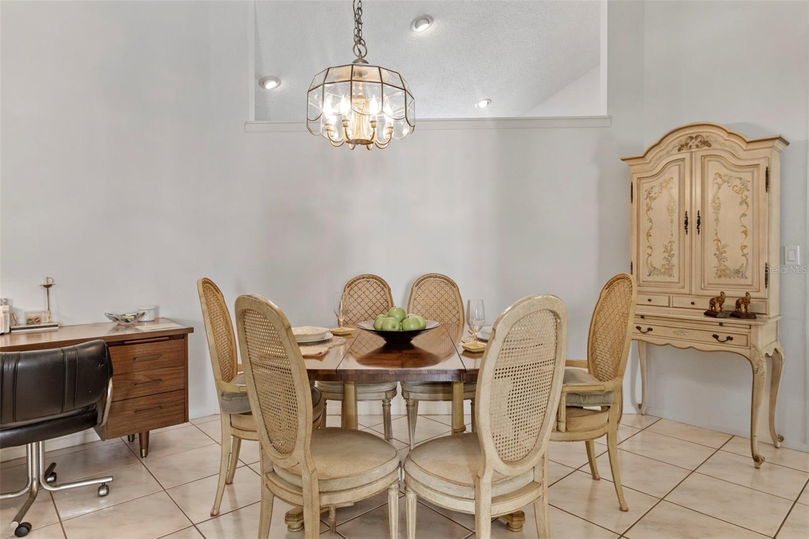 Image 10 of 44 For 11815 Hickorynut Drive