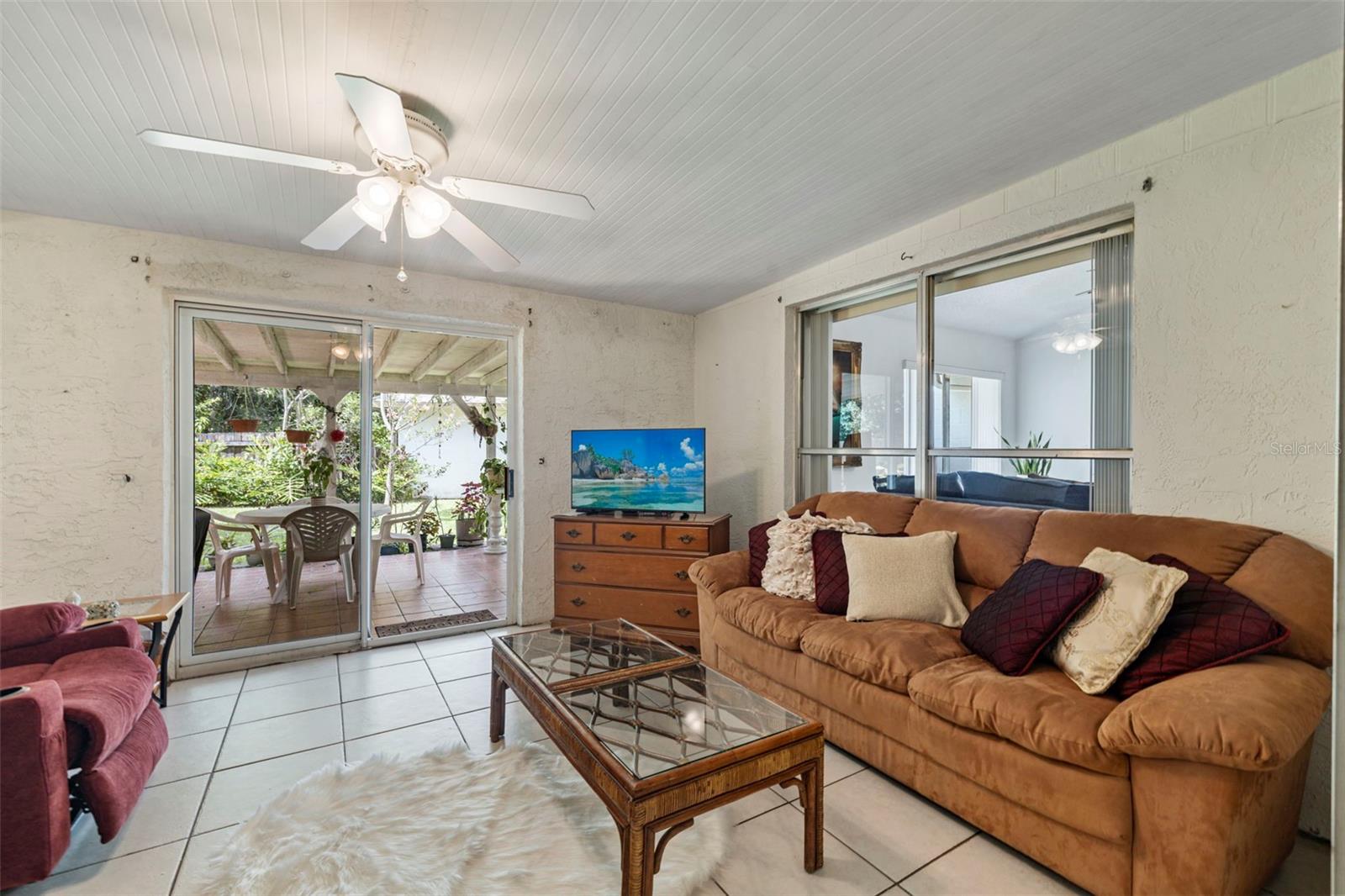 Image 13 of 44 For 11815 Hickorynut Drive