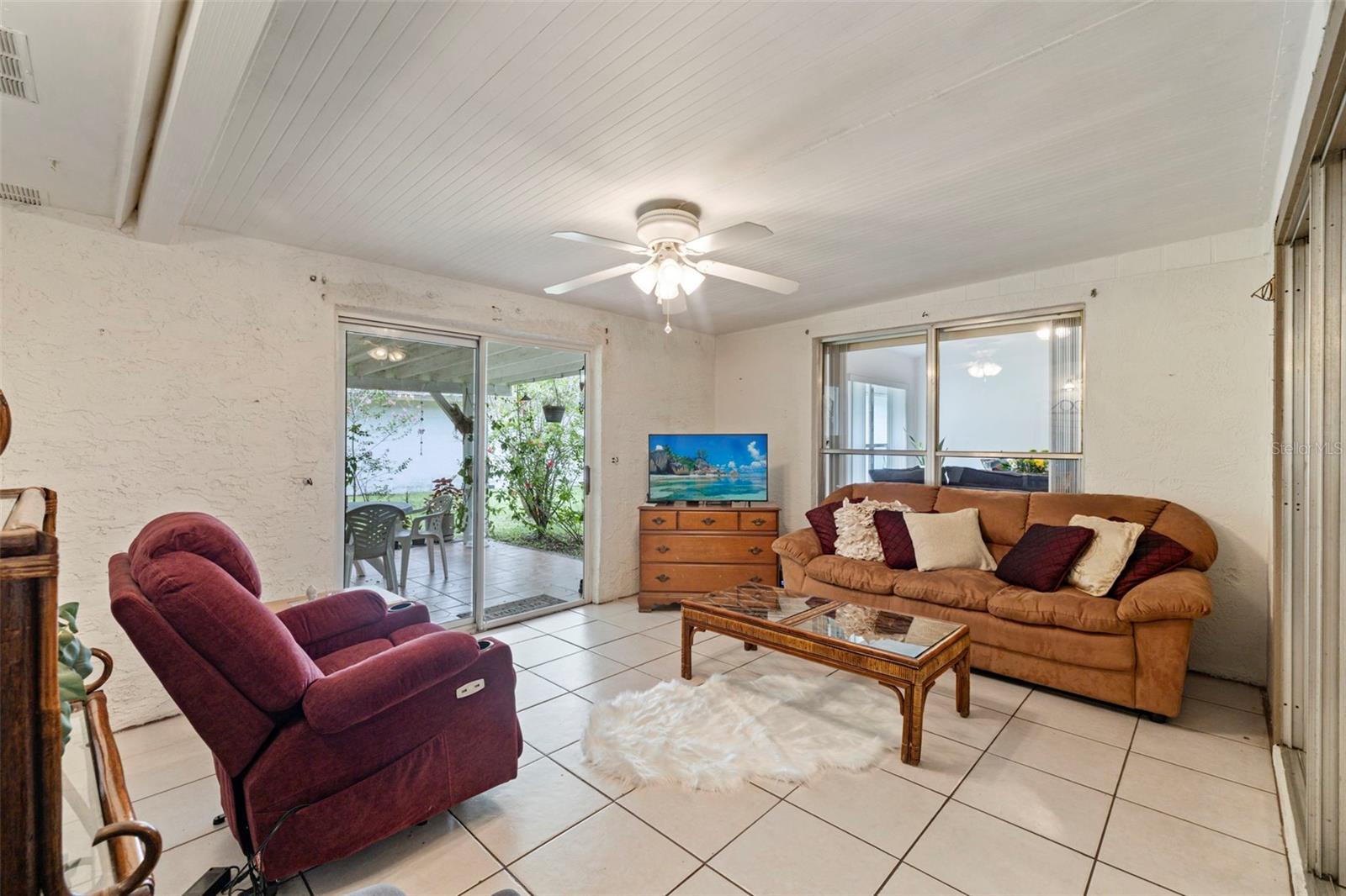 Image 14 of 44 For 11815 Hickorynut Drive