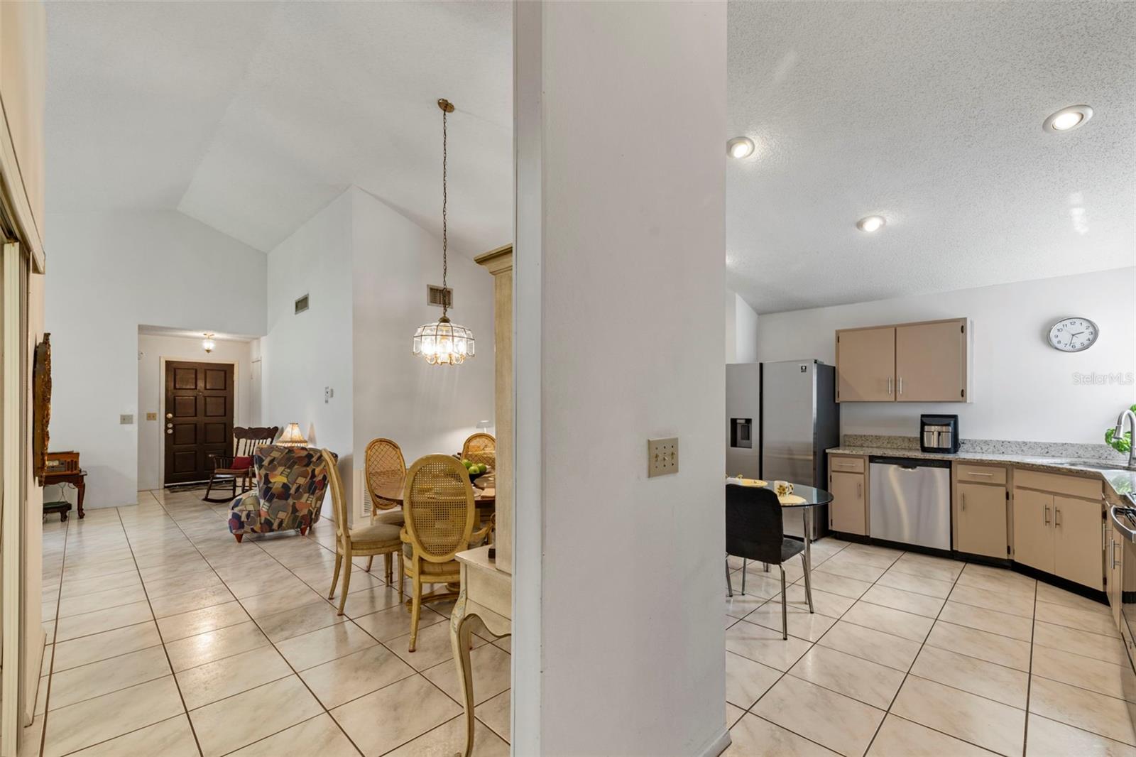 Image 15 of 44 For 11815 Hickorynut Drive