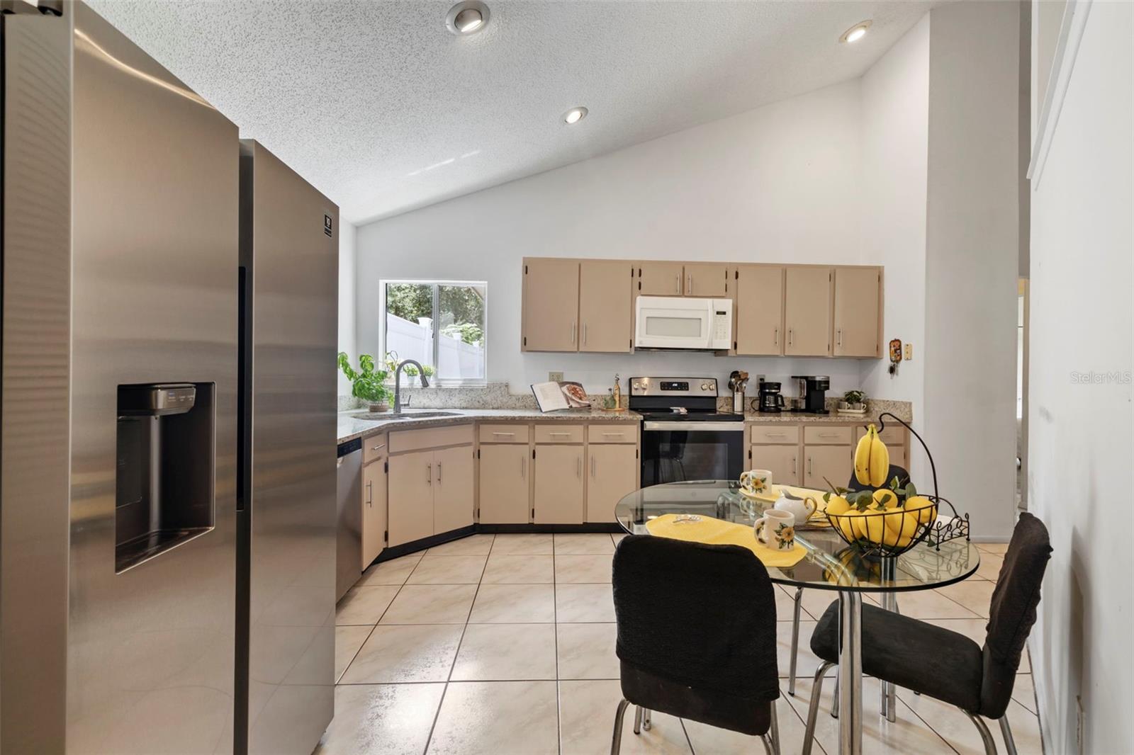 Image 17 of 44 For 11815 Hickorynut Drive