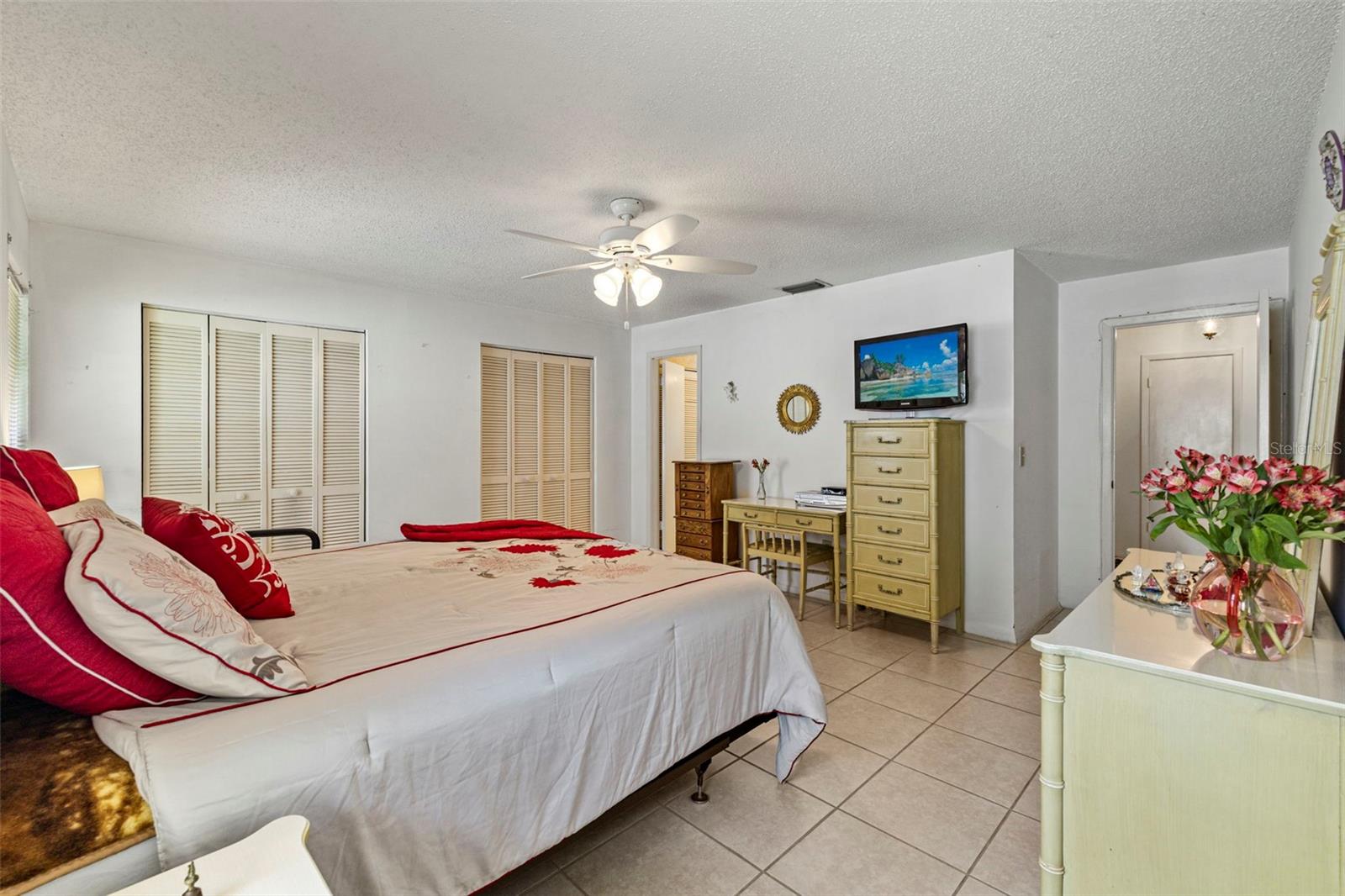Image 27 of 44 For 11815 Hickorynut Drive