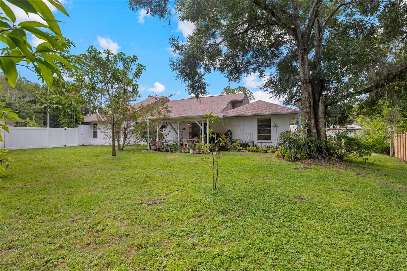 Image 34 of 44 For 11815 Hickorynut Drive