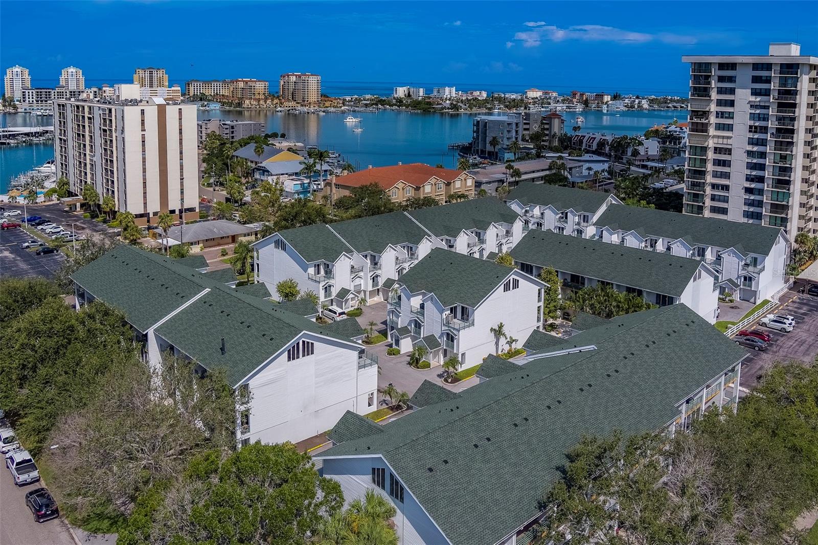 Image 90 of 94 For 320 Island Way 402