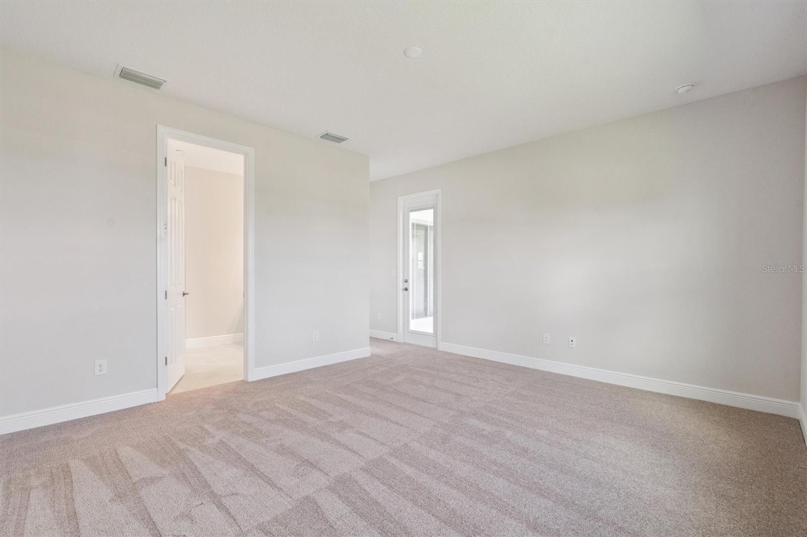 Image 6 of 28 For 5286 Wolf Creek Drive