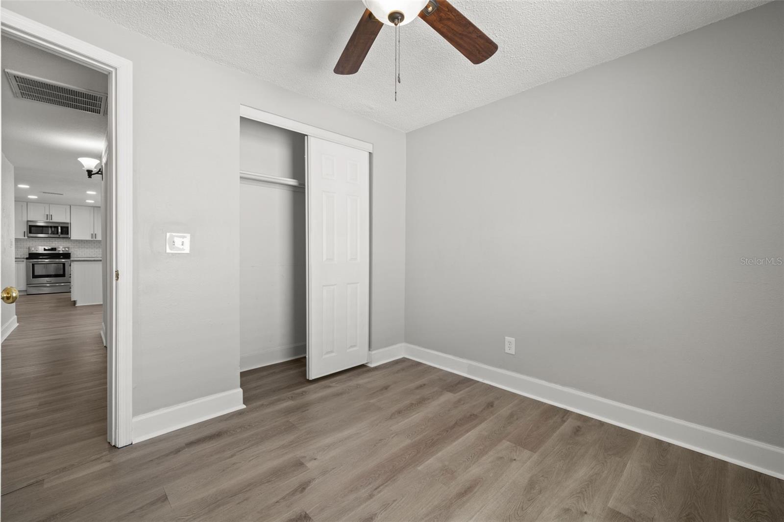 Image 16 of 25 For 11991 104th Avenue