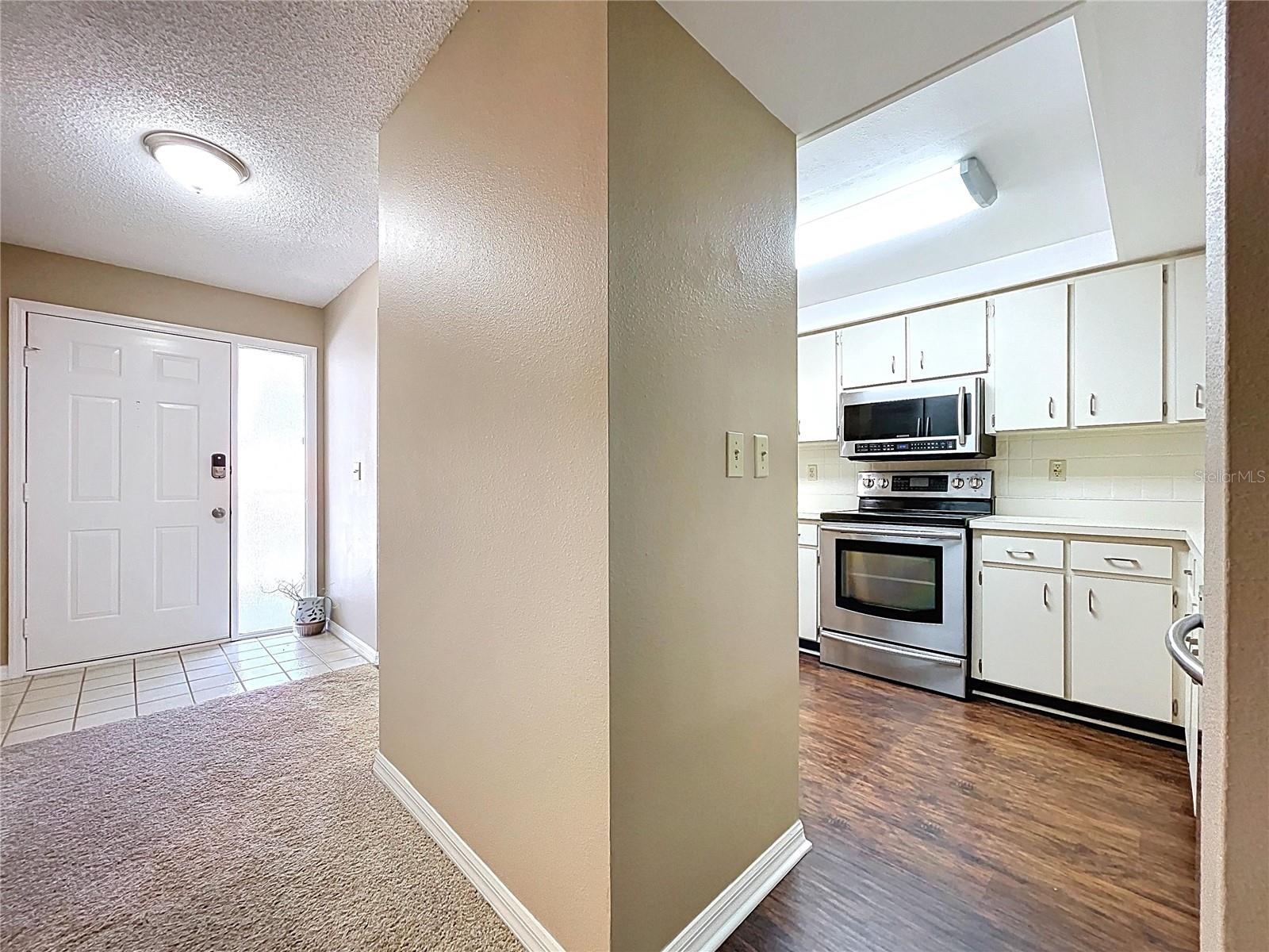 Image 13 of 69 For 2020 Lakeview Drive 203