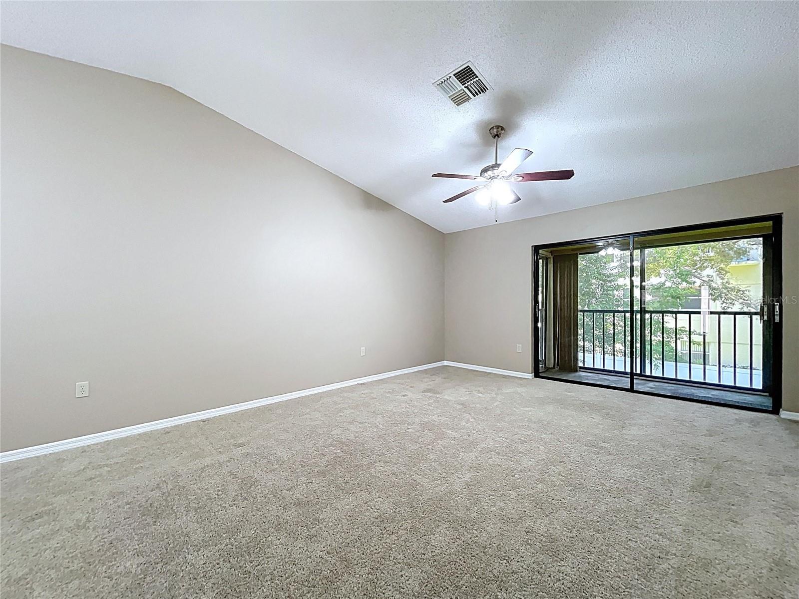 Image 38 of 69 For 2020 Lakeview Drive 203