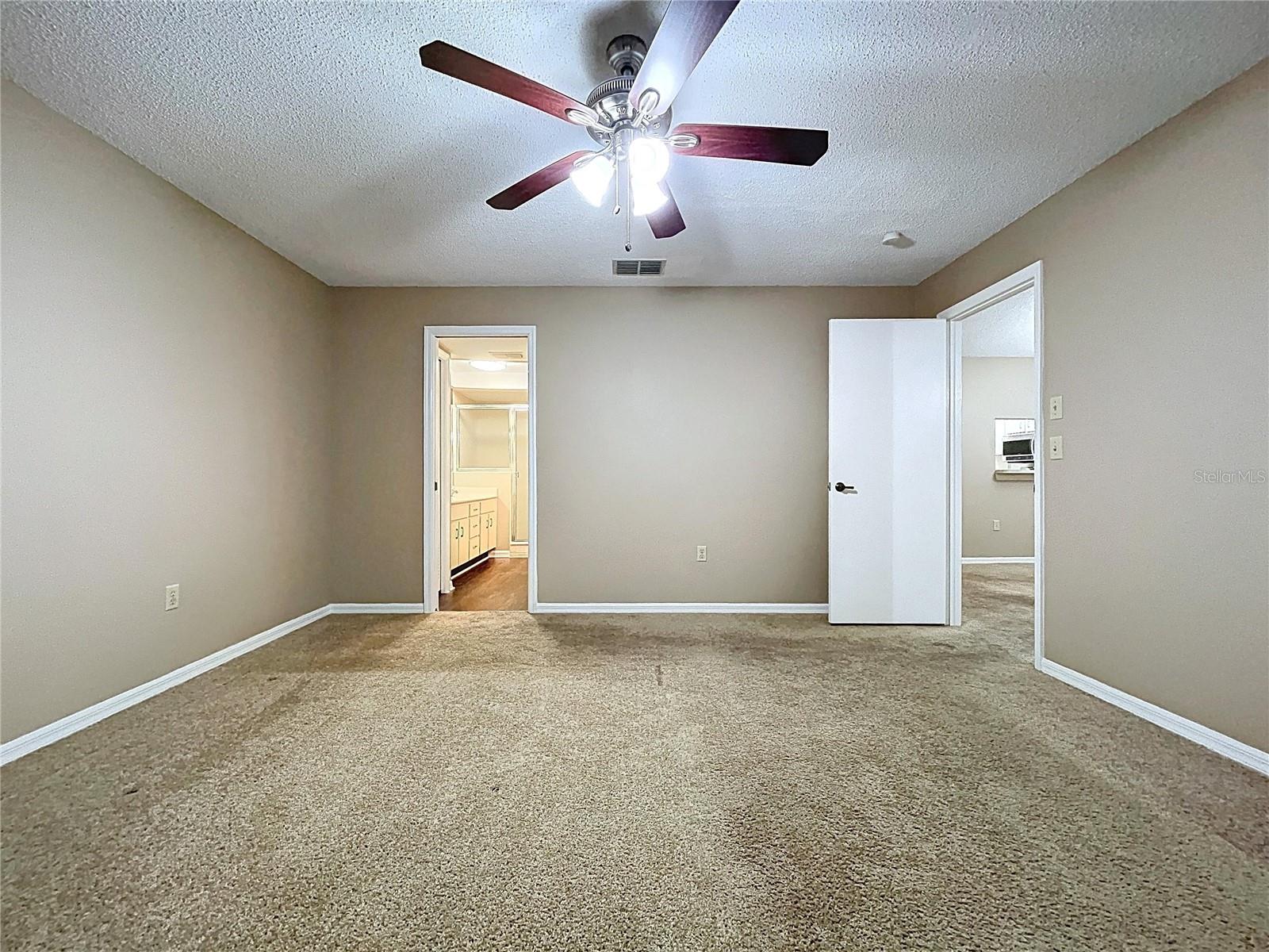 Image 44 of 69 For 2020 Lakeview Drive 203