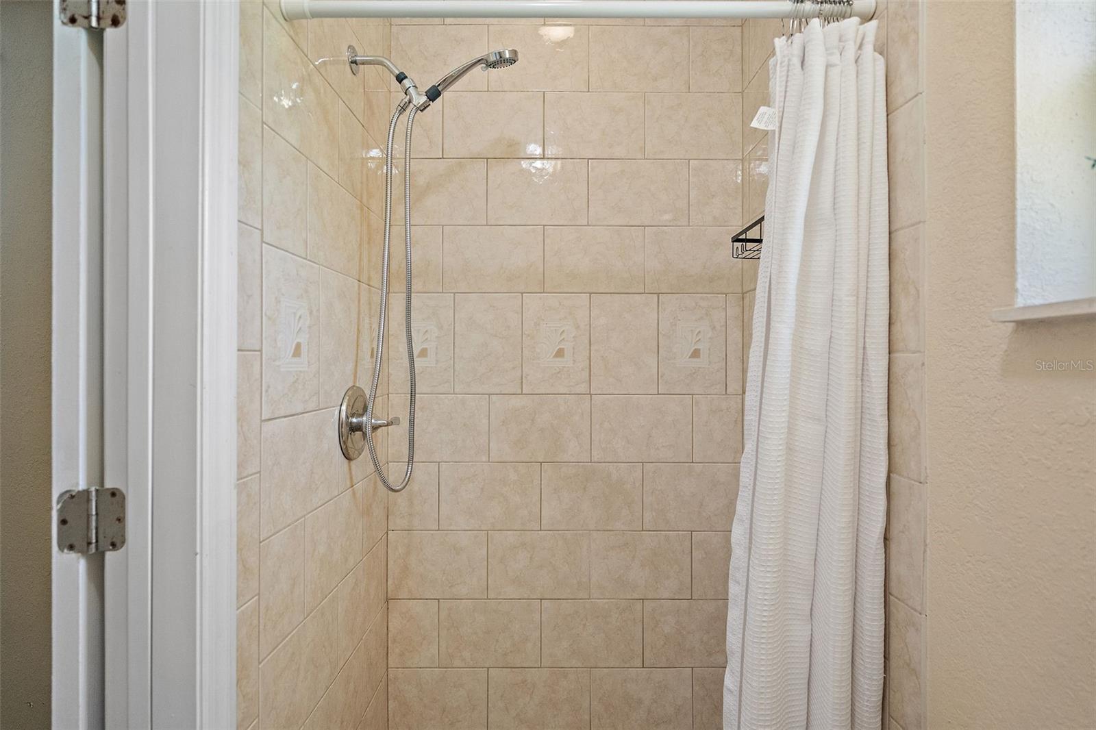 Image 12 of 24 For 6366 38th Avenue N