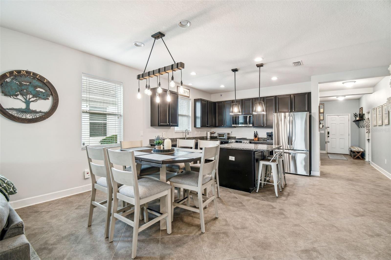 Image 18 of 100 For 8228 Sunlit Horizon Lane