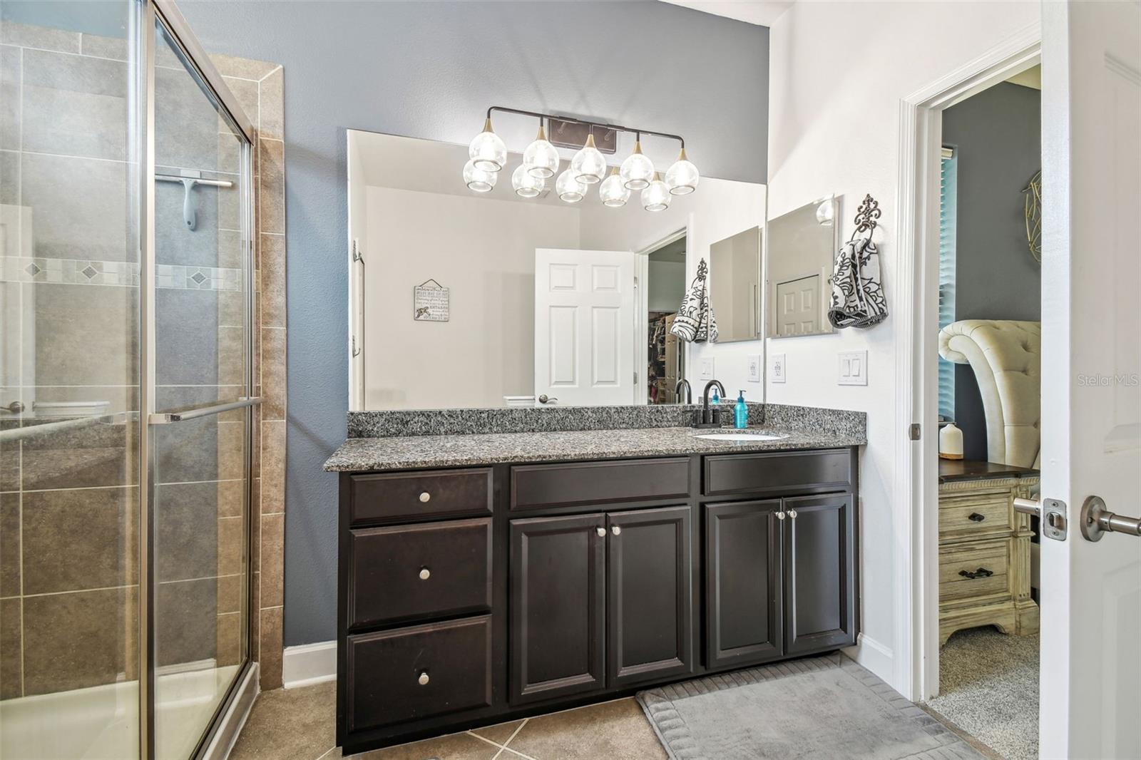 Image 41 of 100 For 8228 Sunlit Horizon Lane