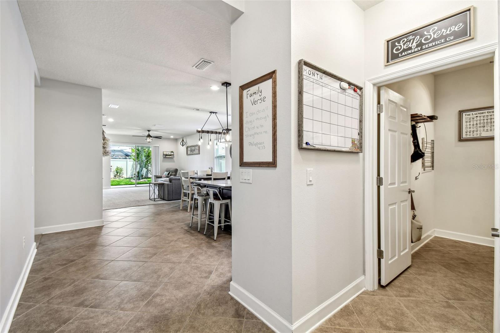 Image 6 of 100 For 8228 Sunlit Horizon Lane