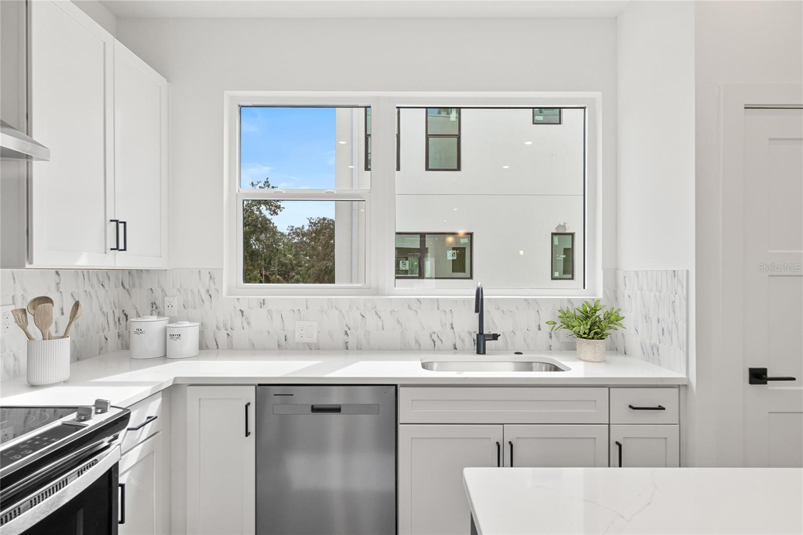 Image 18 of 42 For 323 15th Street N