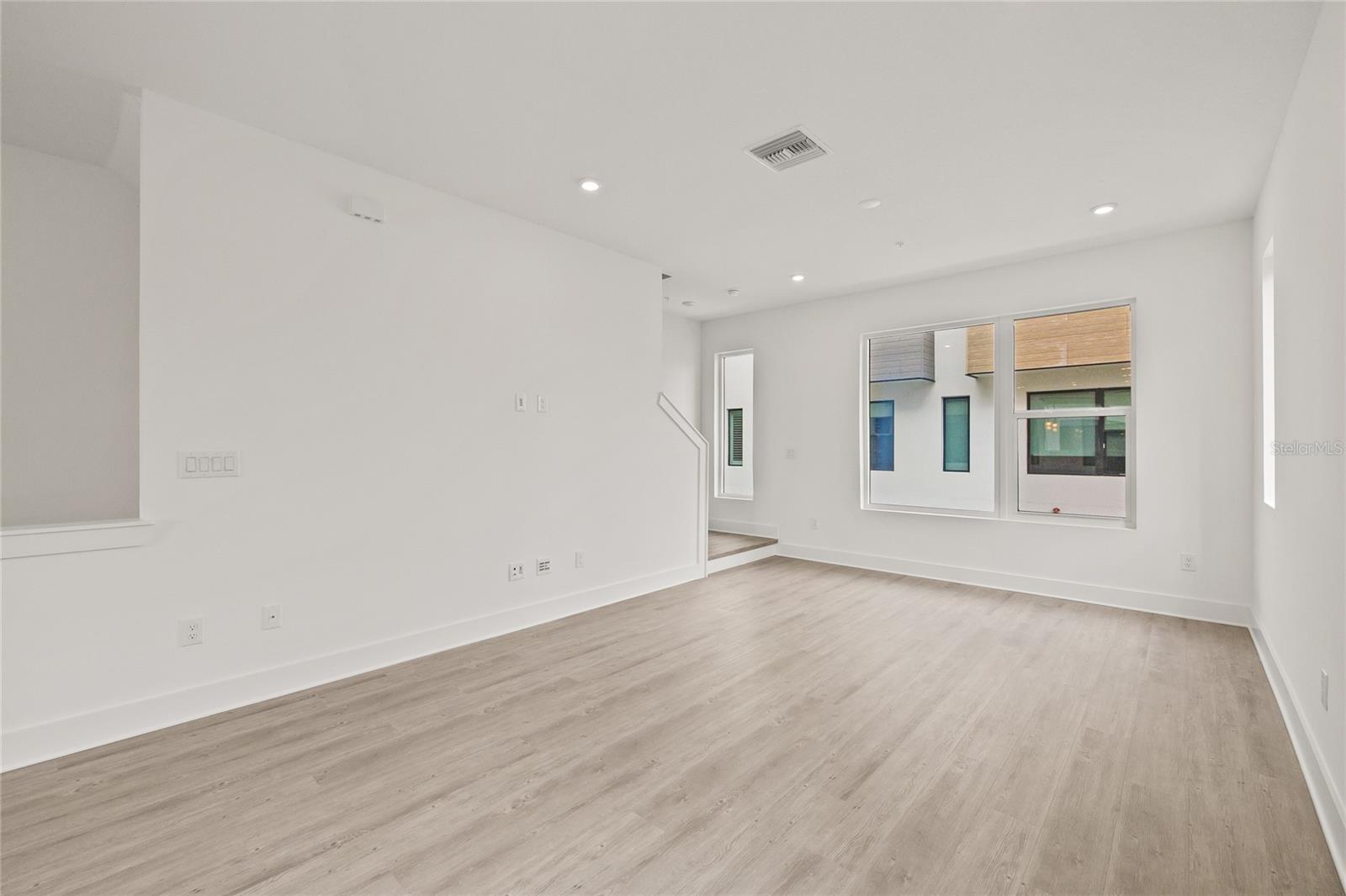 Image 25 of 42 For 323 15th Street N