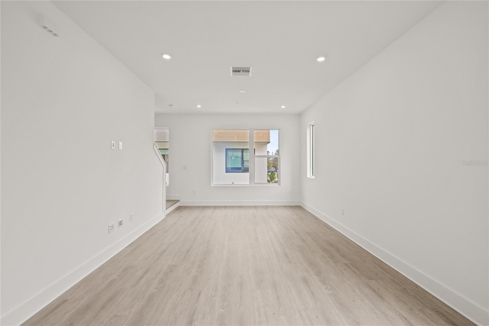 Image 26 of 42 For 323 15th Street N